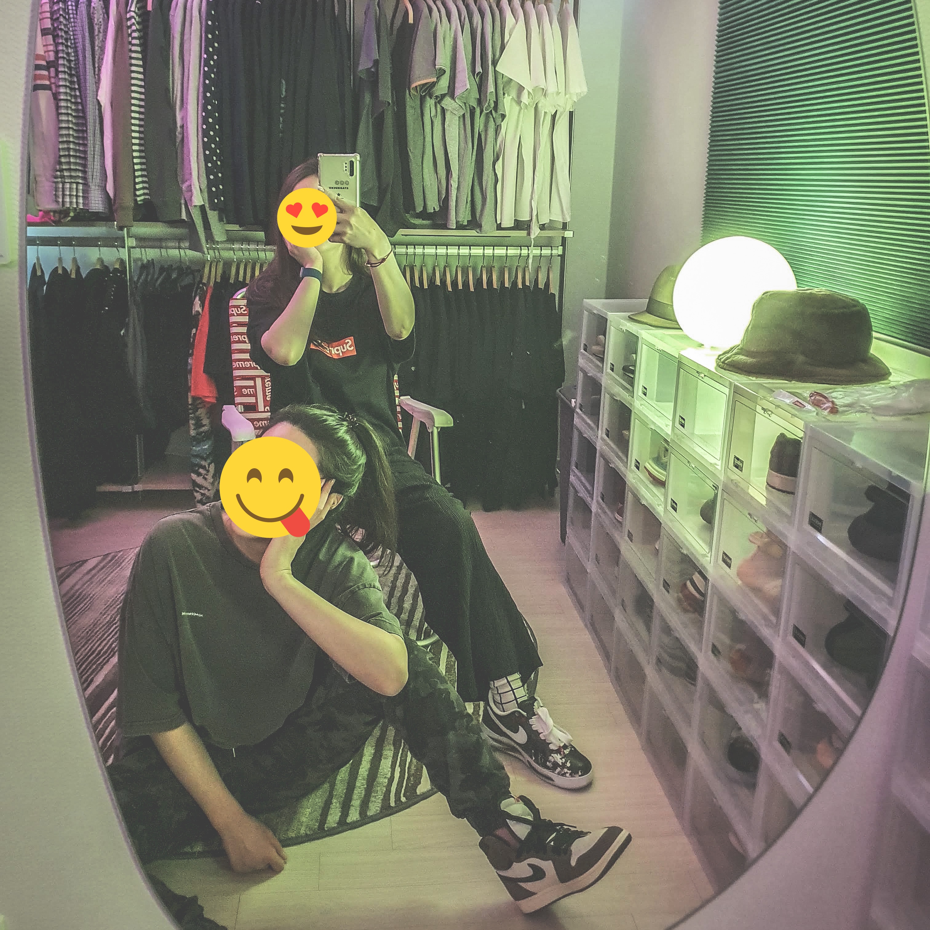 Jordan 1 x Travis Scott Retro High OG SP Mocha, Nike x Peaceminusone Air Force 1 Low Para-Noise 착용 스타일 - 2