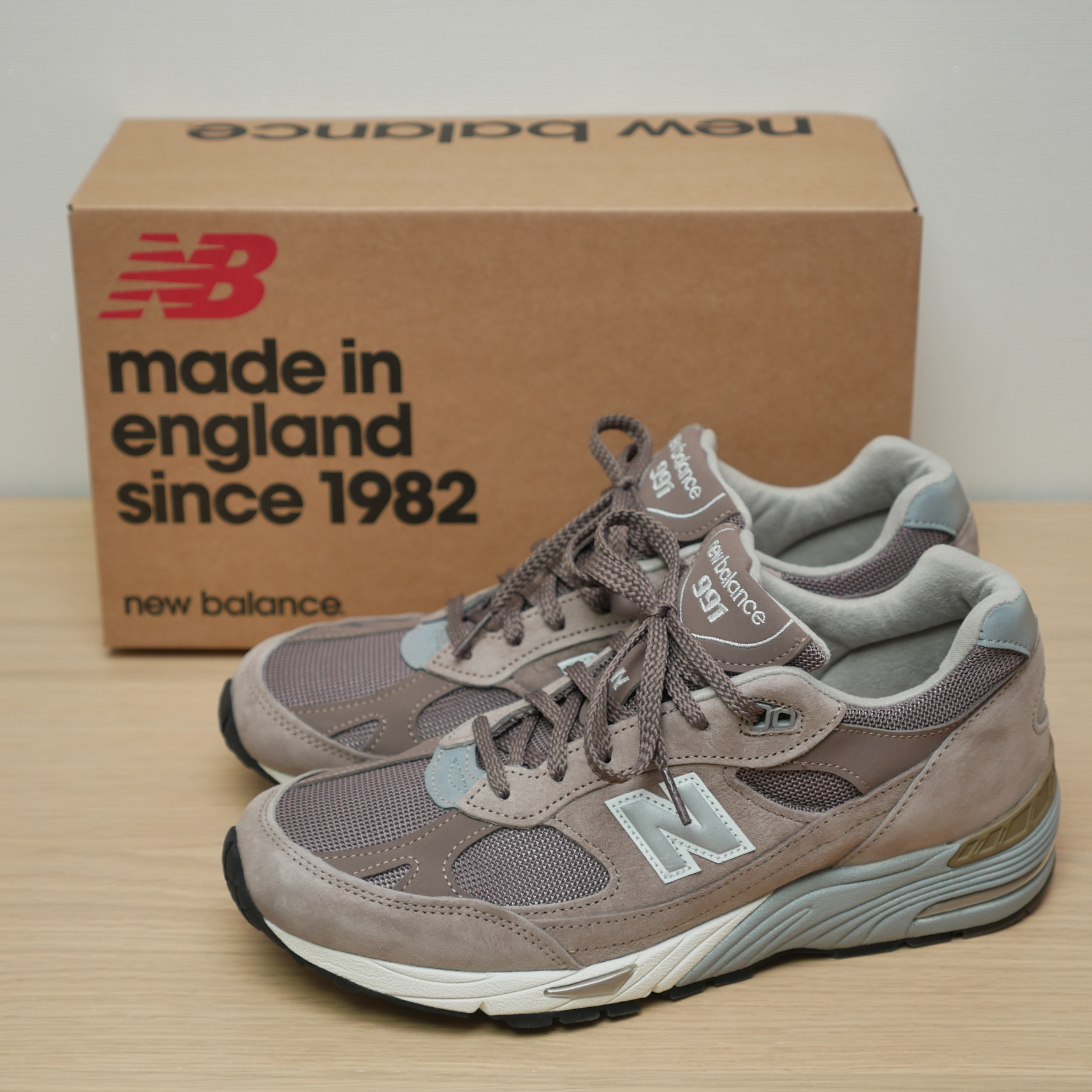 New Balance 991 Made in UK Cappucino 착용 스타일