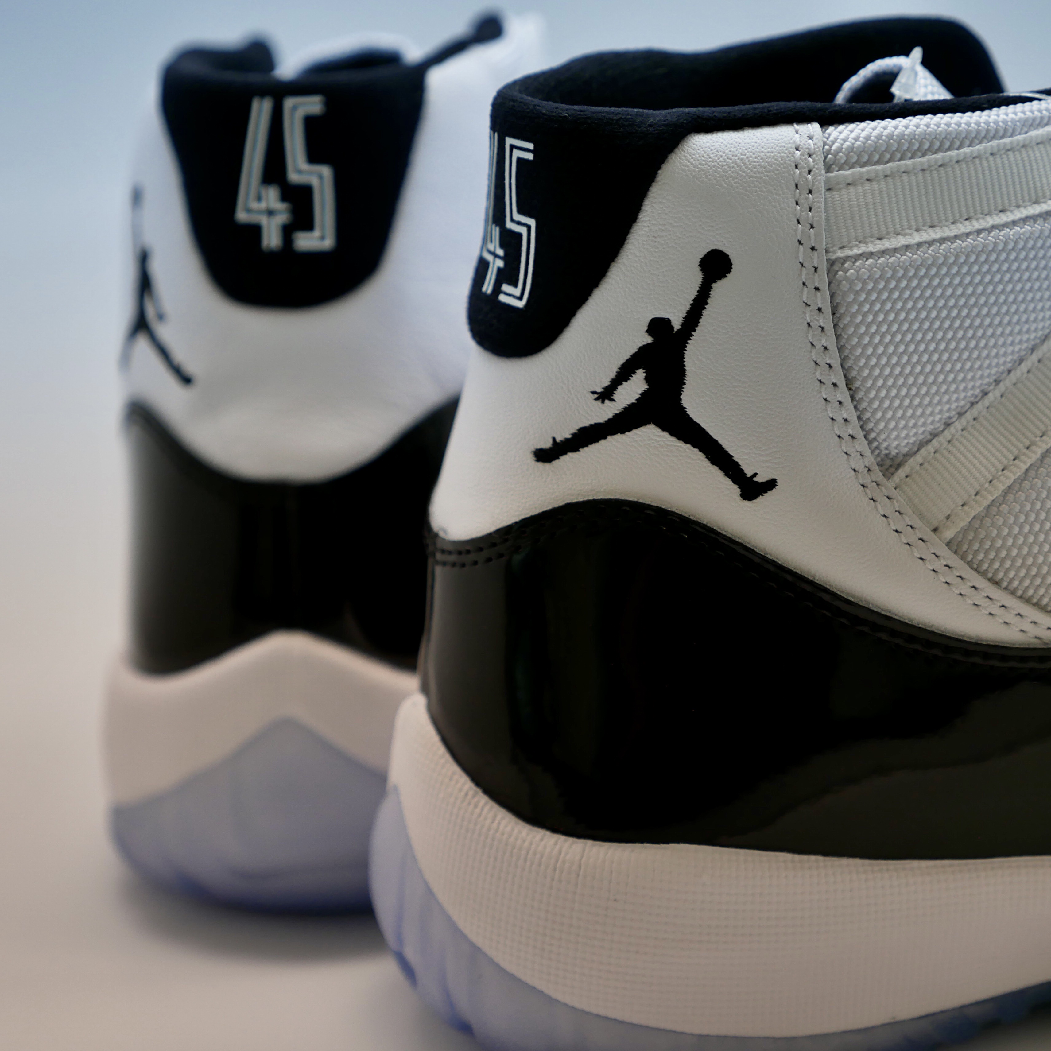 Jordan 11 Retro Concord 2018 착용 스타일 - 3