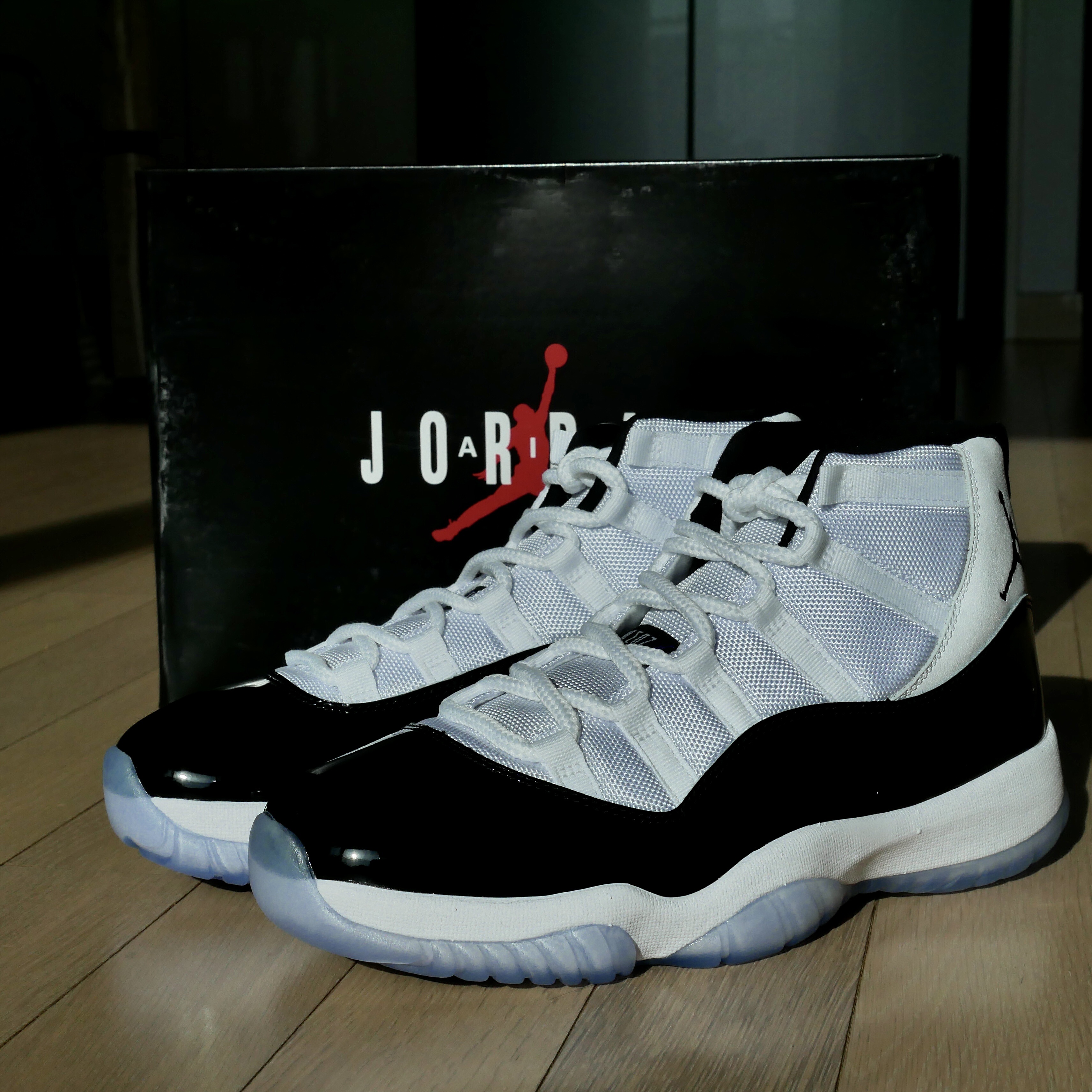 Jordan 11 Retro Concord 2018 착용 스타일 - 1