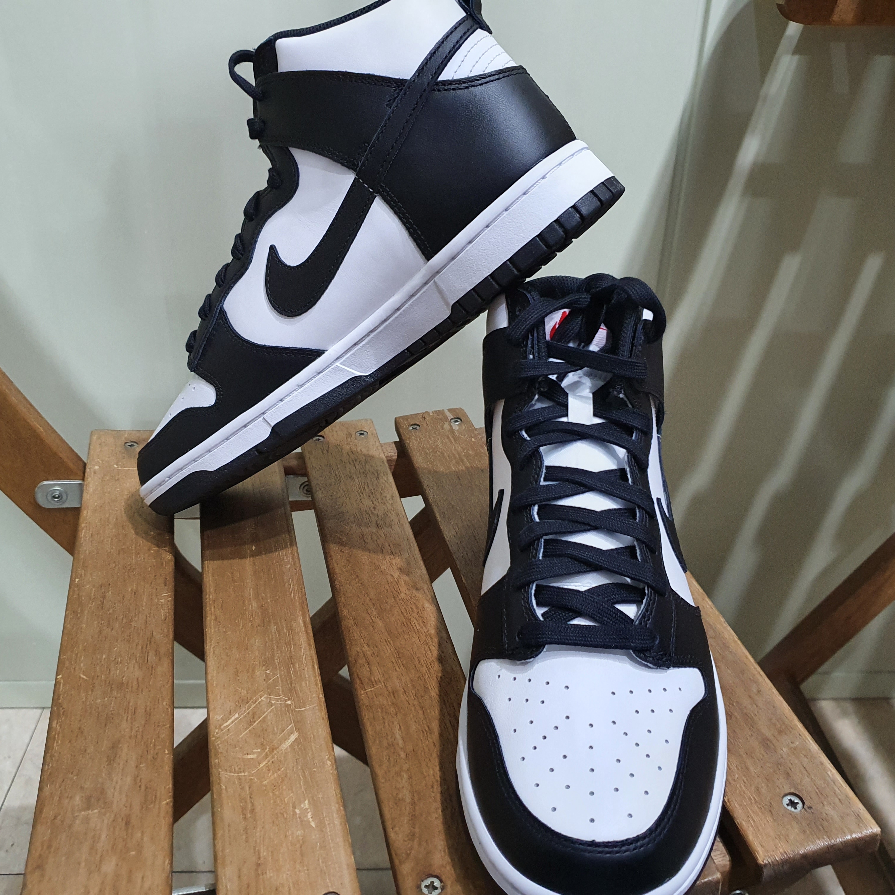 Nike Dunk High Retro Black and White 착용 스타일 - 3