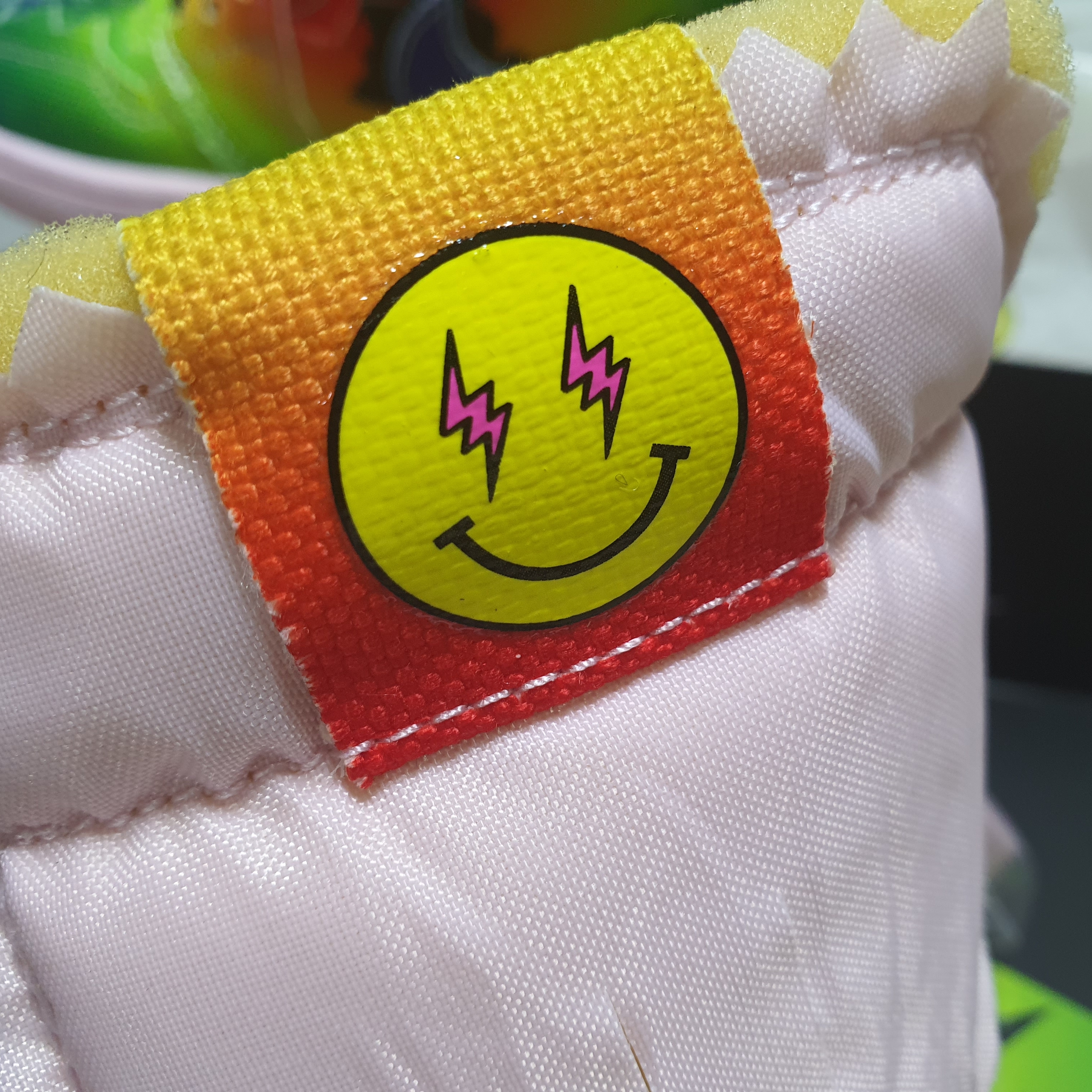 Jordan 1 x J Balvin Retro High OG 착용 스타일 - 5