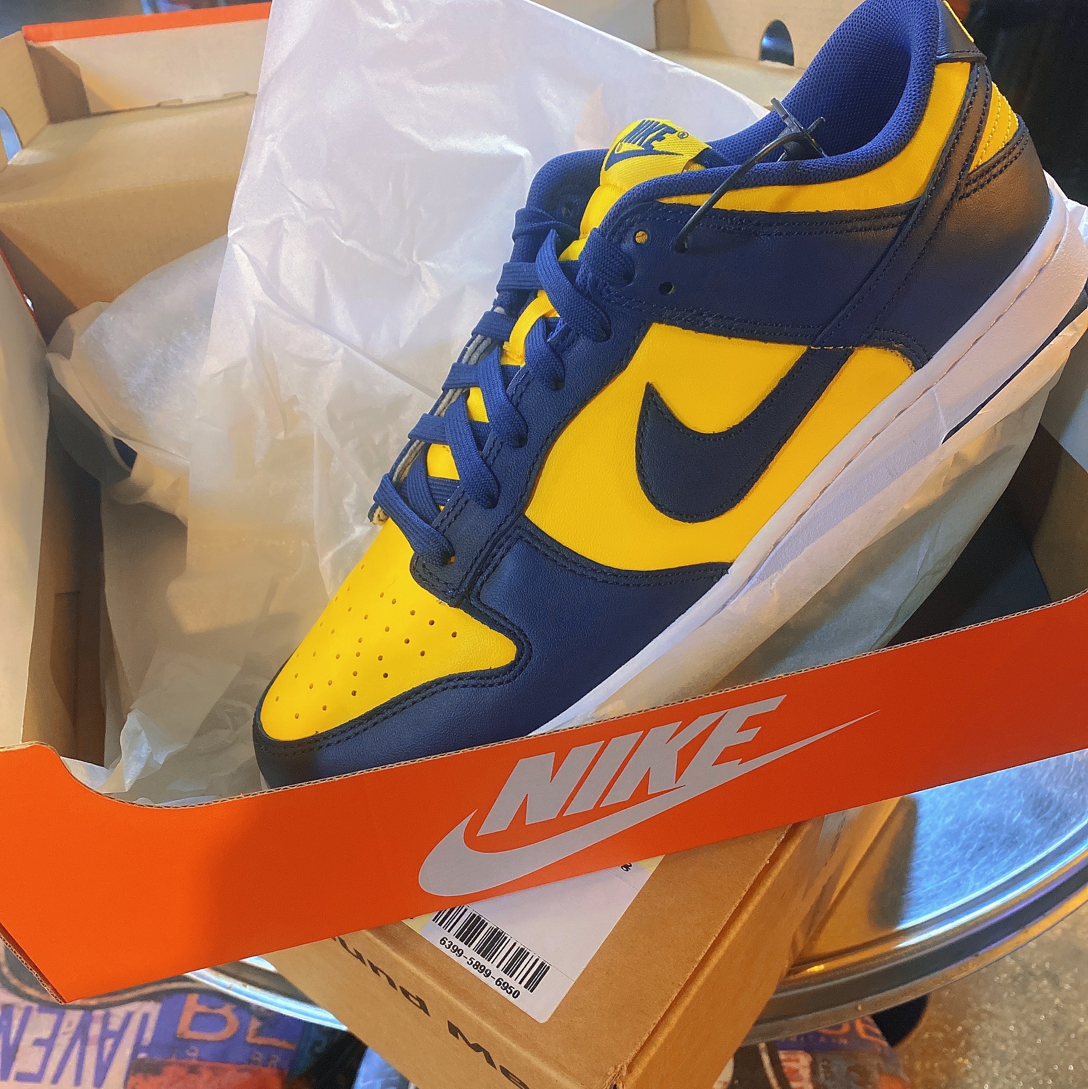 Nike Dunk Low Retro Varsity Maize 착용 스타일