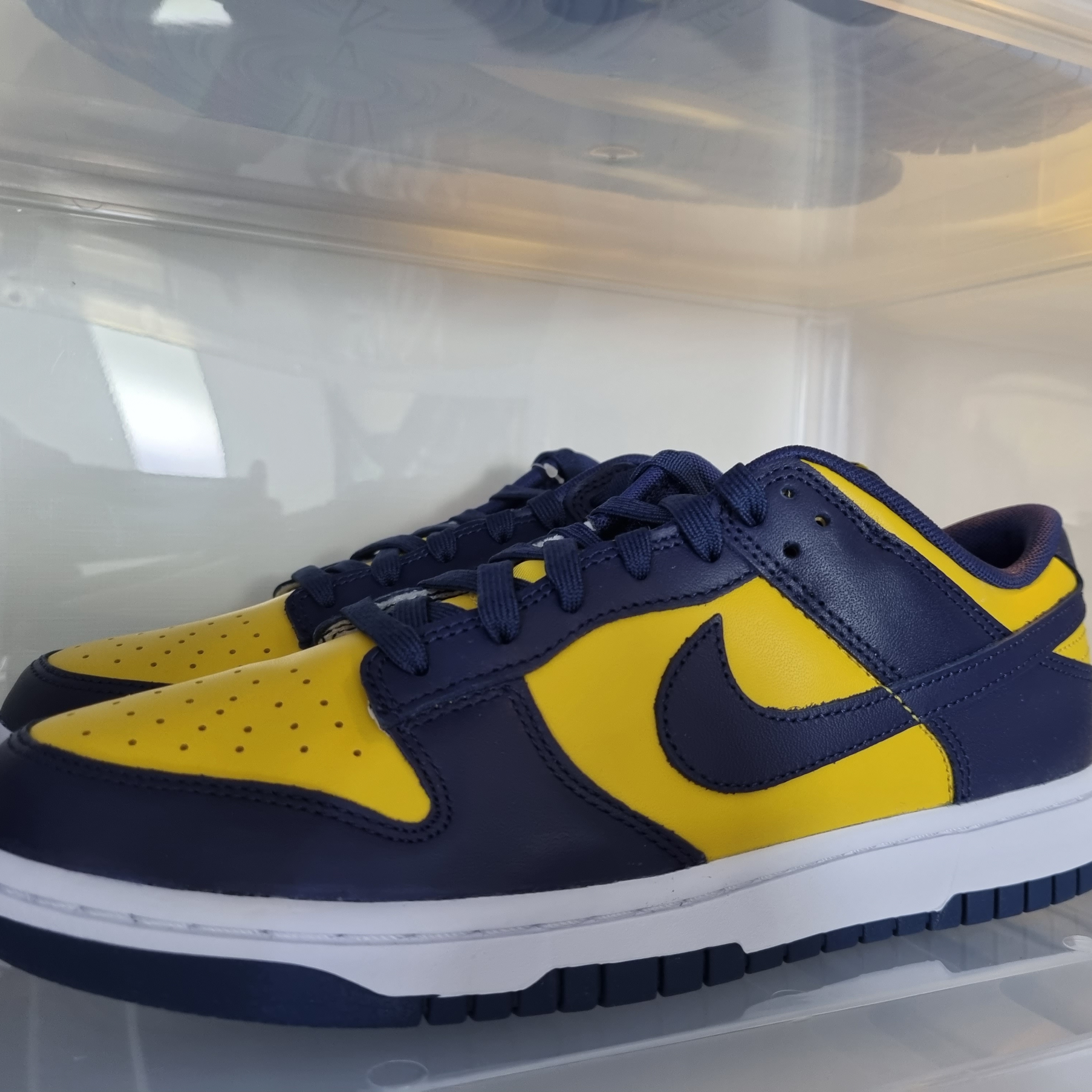 Nike Dunk Low Retro Varsity Maize 착용 스타일