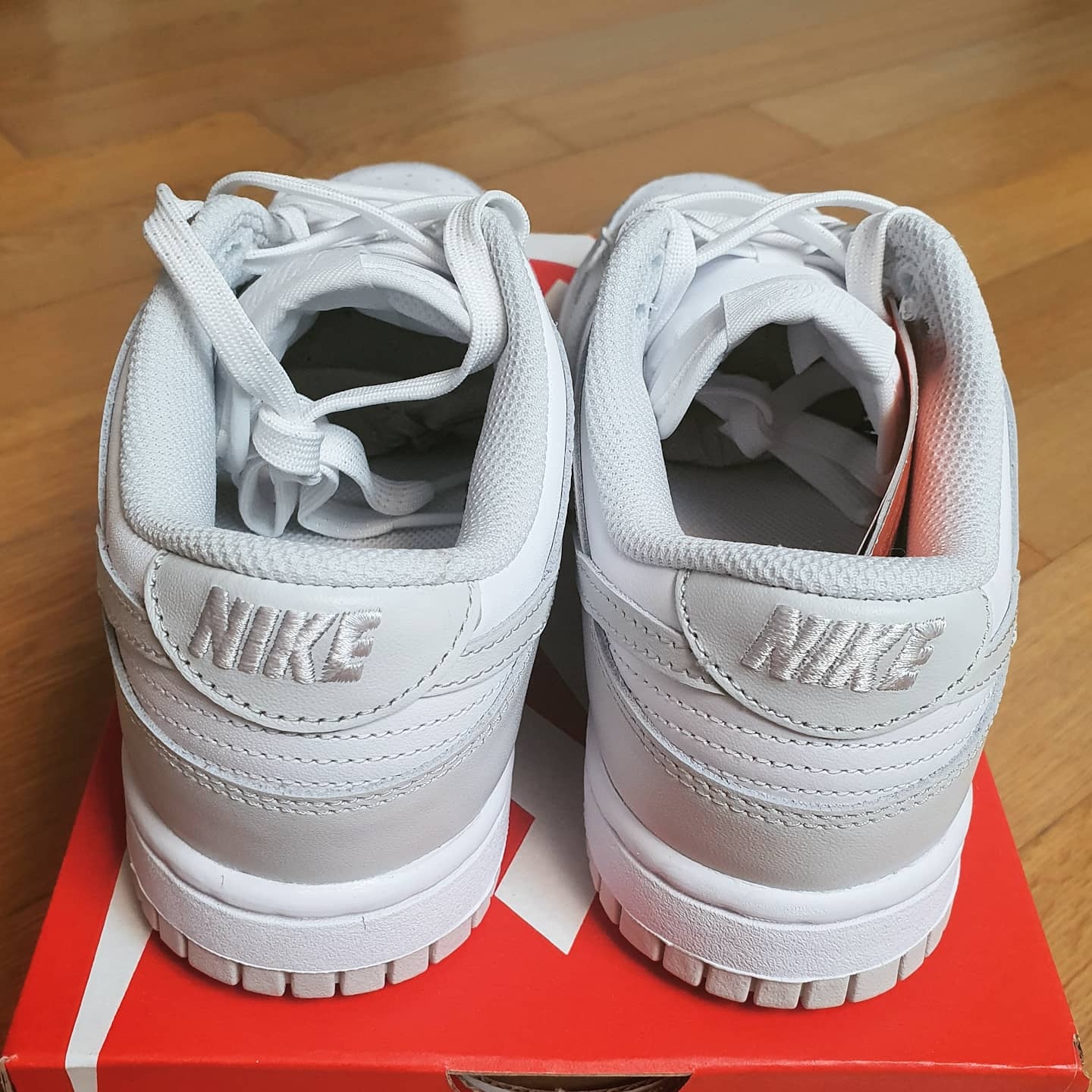 (W) Nike Dunk Low Photon Dust 착용 스타일 - 3