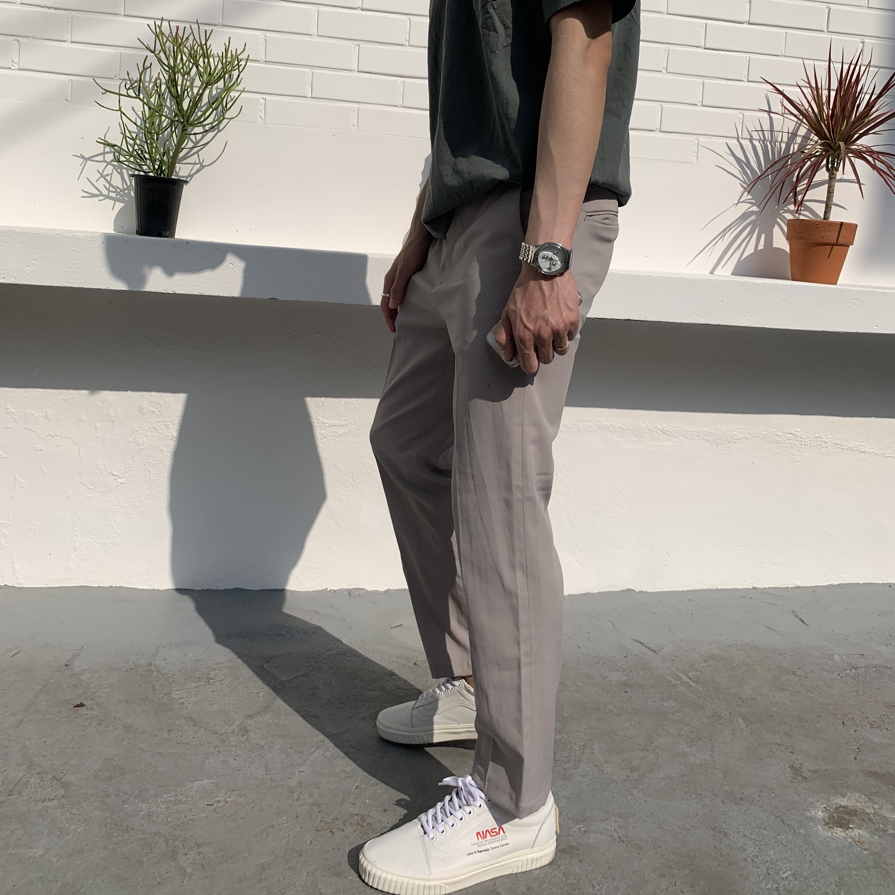 Vans x NASA Space Voyager Firecracker 착용 스타일