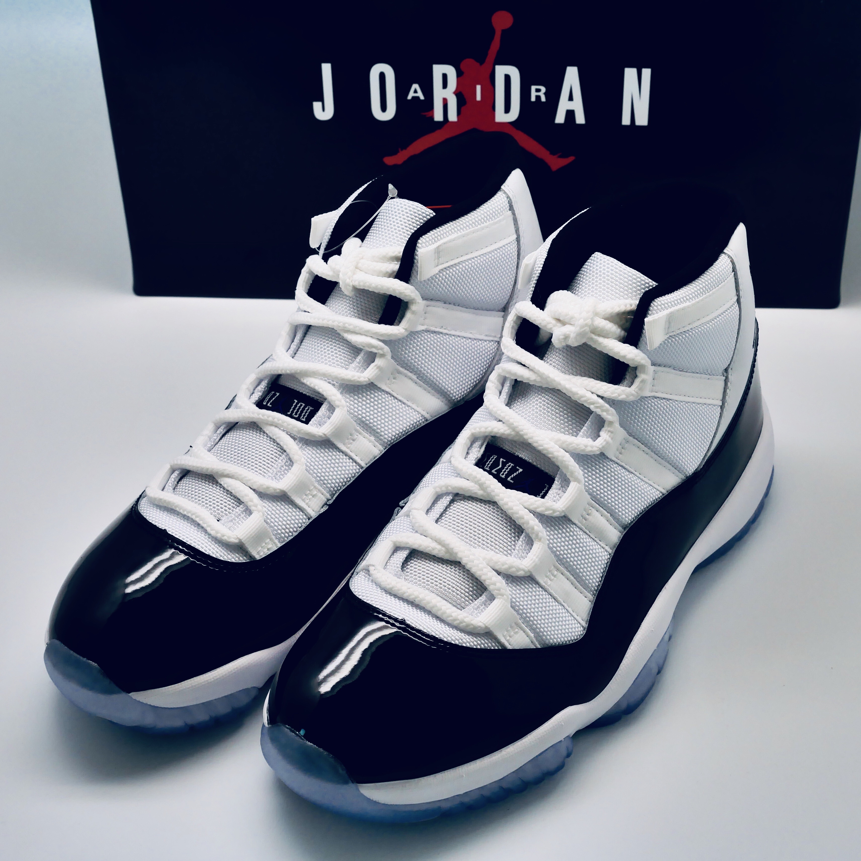 Jordan 11 Retro Concord 2018 착용 스타일 - 2