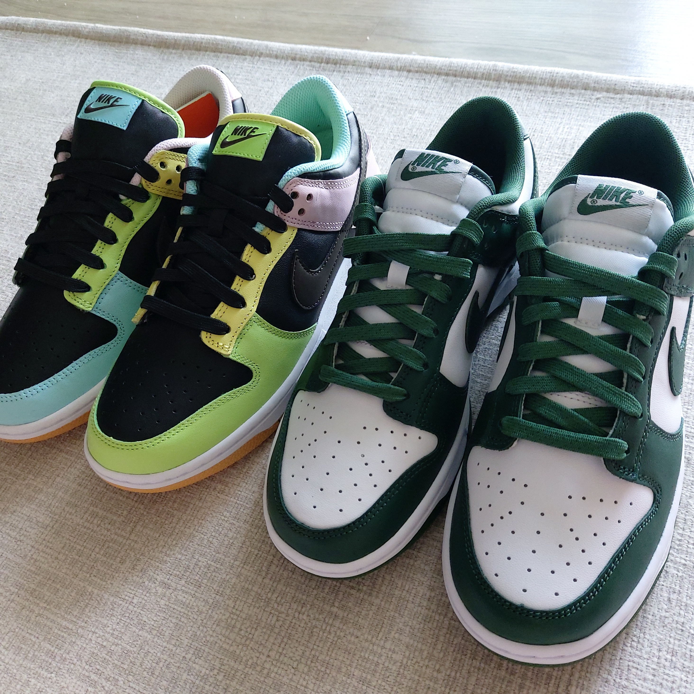 Nike Dunk Low SE Free.99 Black, Nike Dunk Low Retro Varsity Green 착용 스타일 - 5