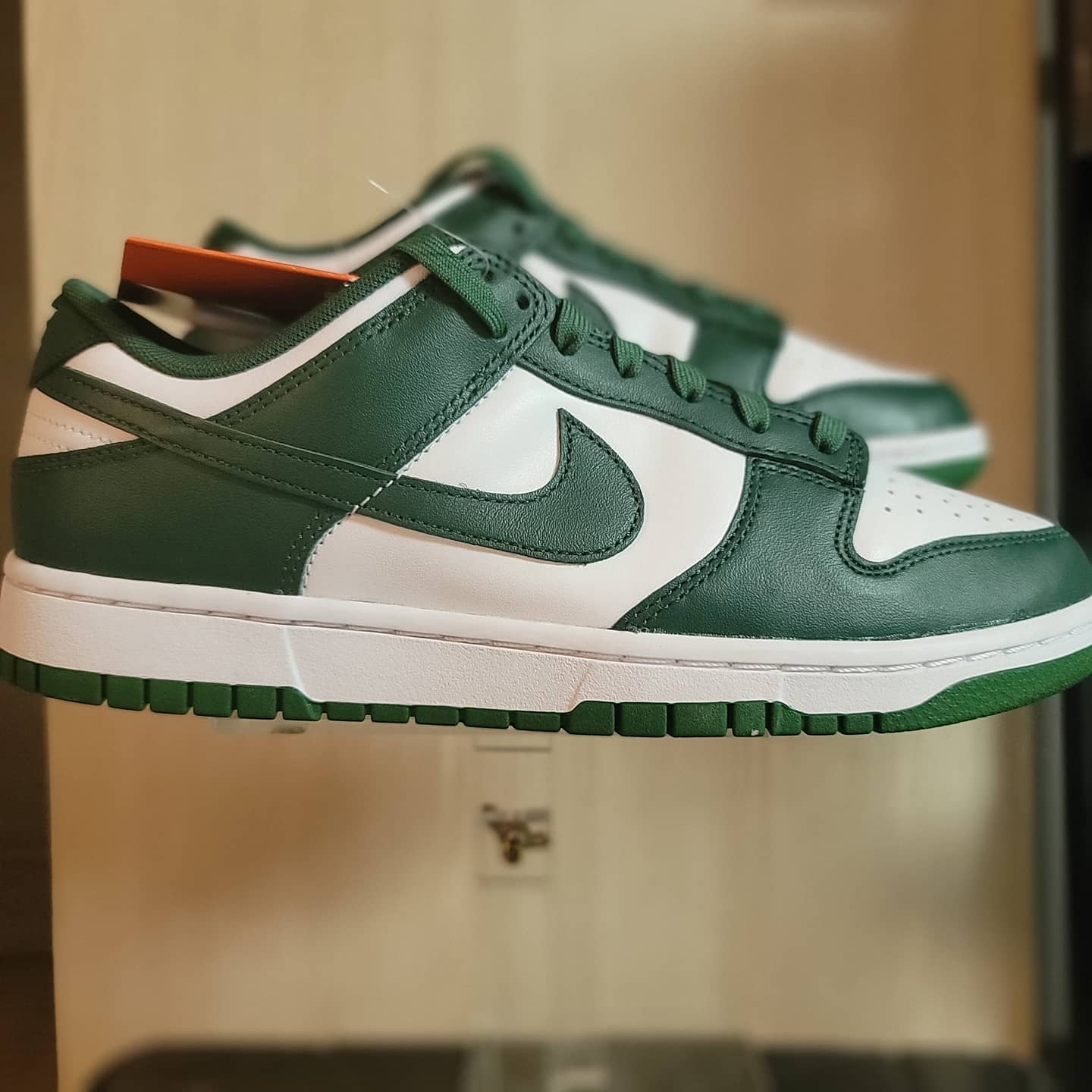 Nike Dunk Low Retro Varsity Green 착용 스타일