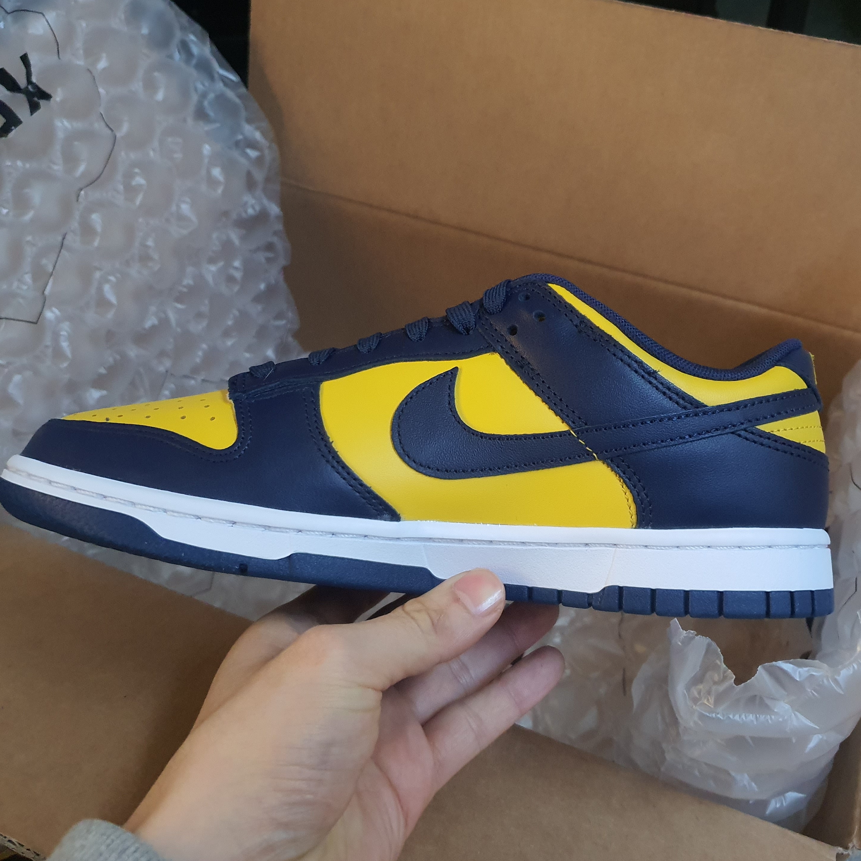 Nike Dunk Low Retro Varsity Maize 착용 스타일 - 2