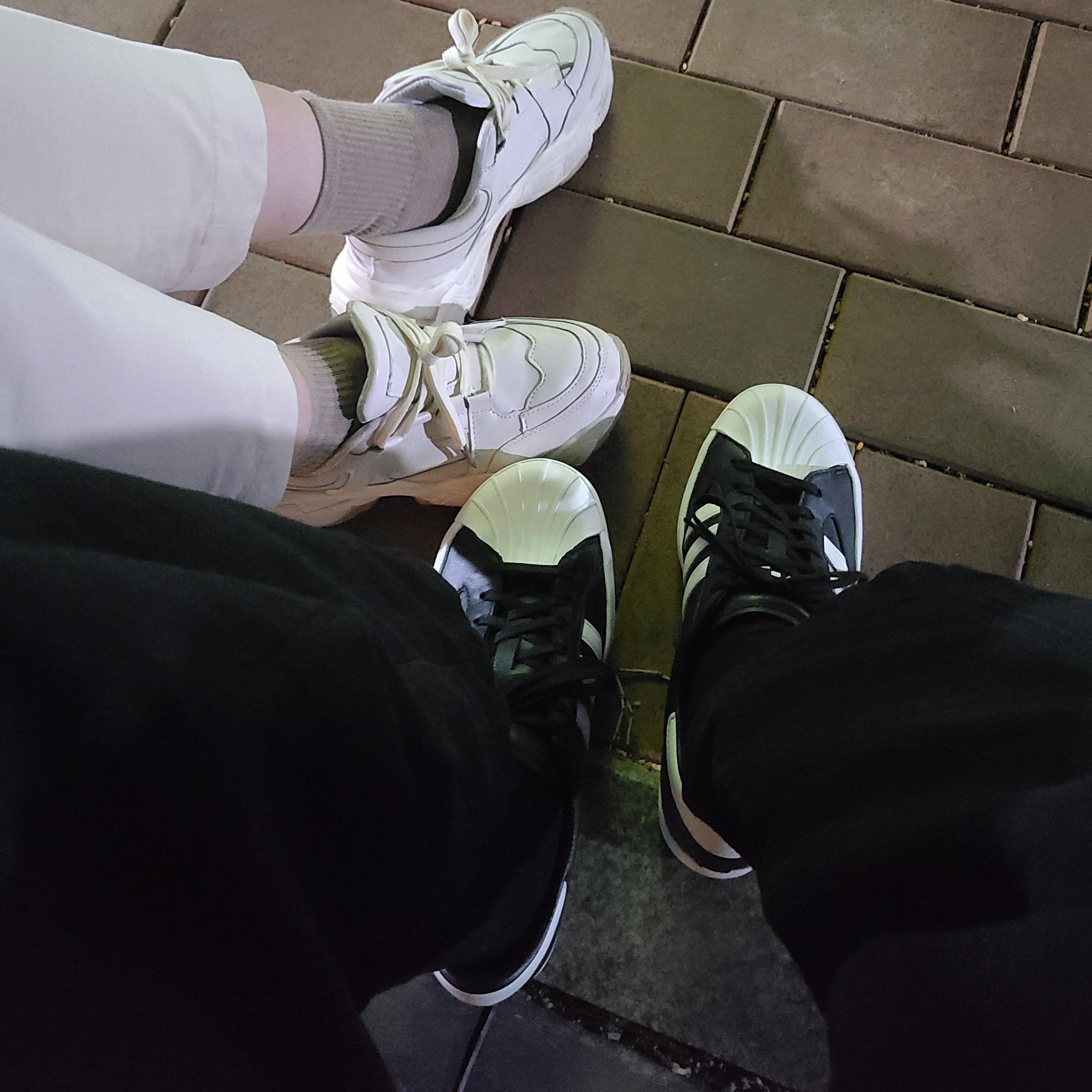Y-3 Yohji Star Black White 착용 스타일