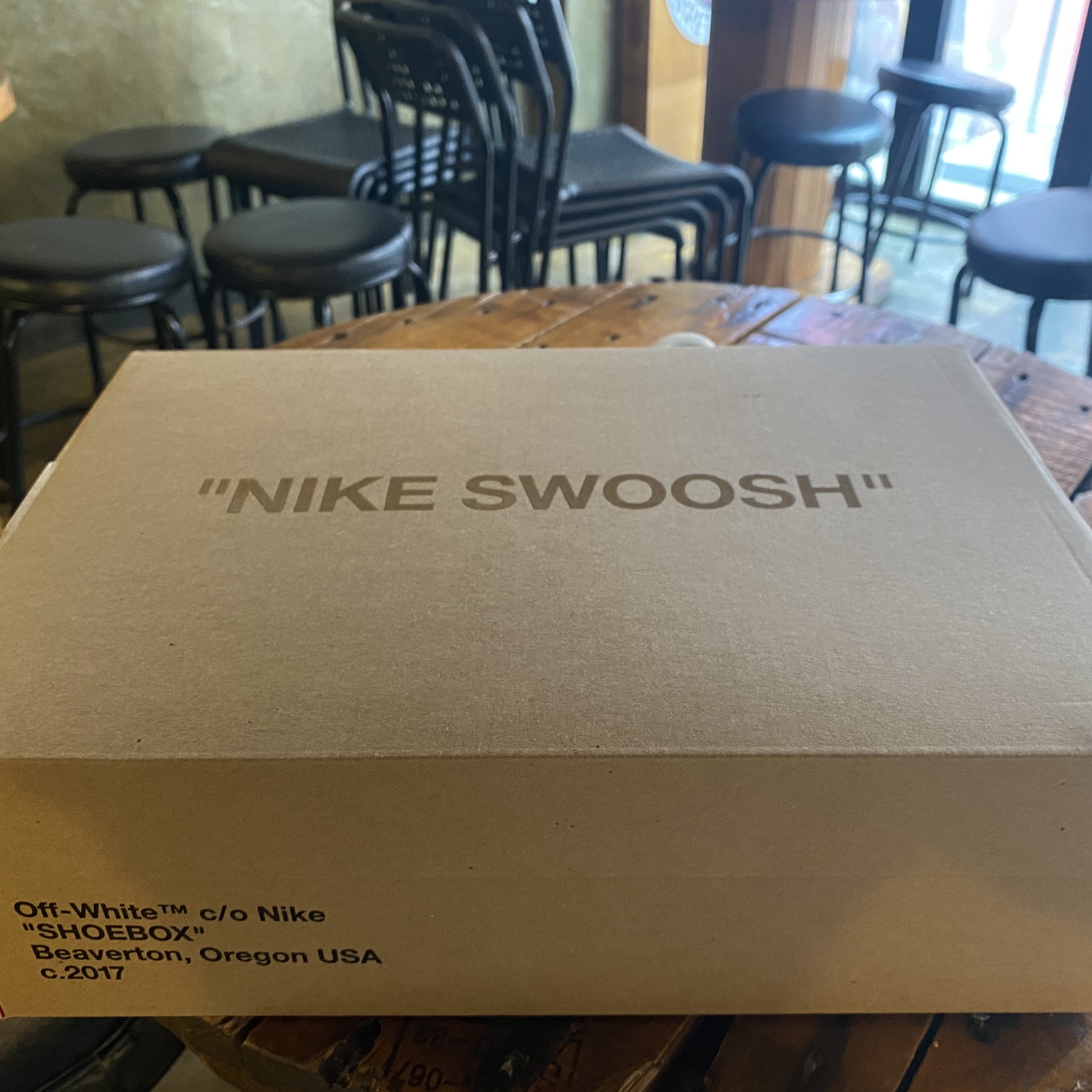 Nike x Off-White Air Max 90 V2 Black White 착용 스타일 - 3