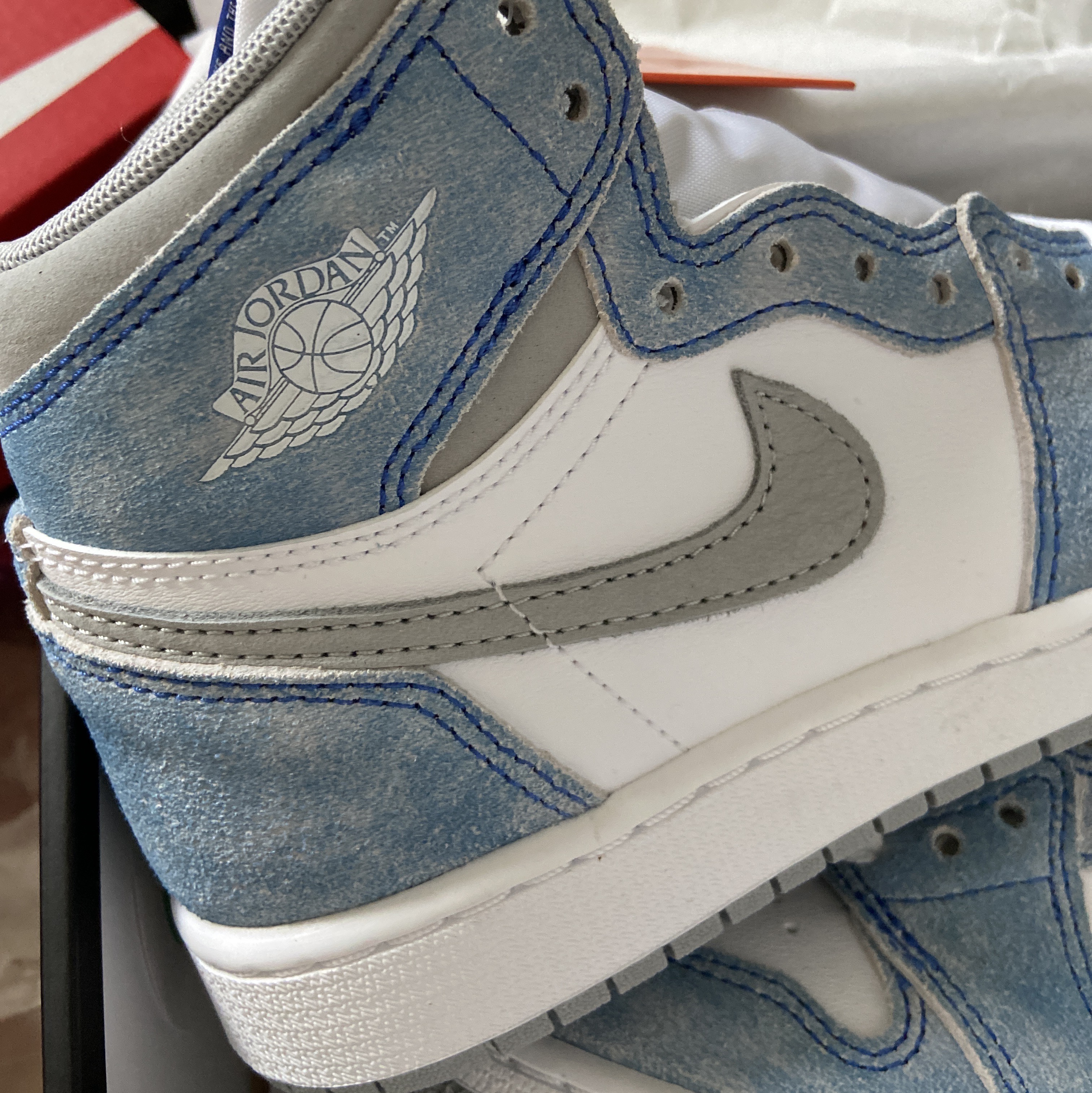 (GS) Jordan 1 Retro High OG Hyper Royal 착용 스타일 - 1