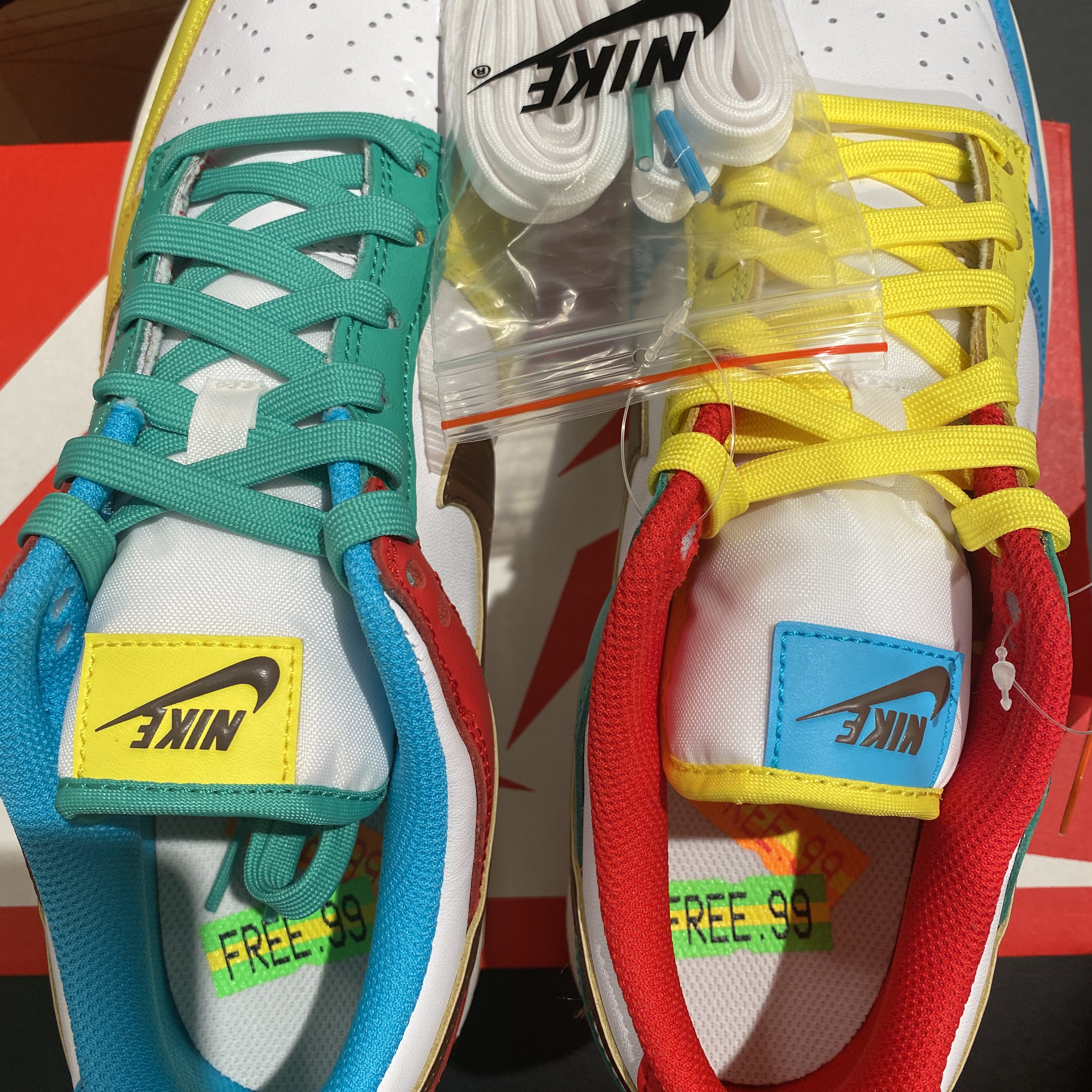 Nike Dunk Low SE Free.99 White 착용 스타일 - 2
