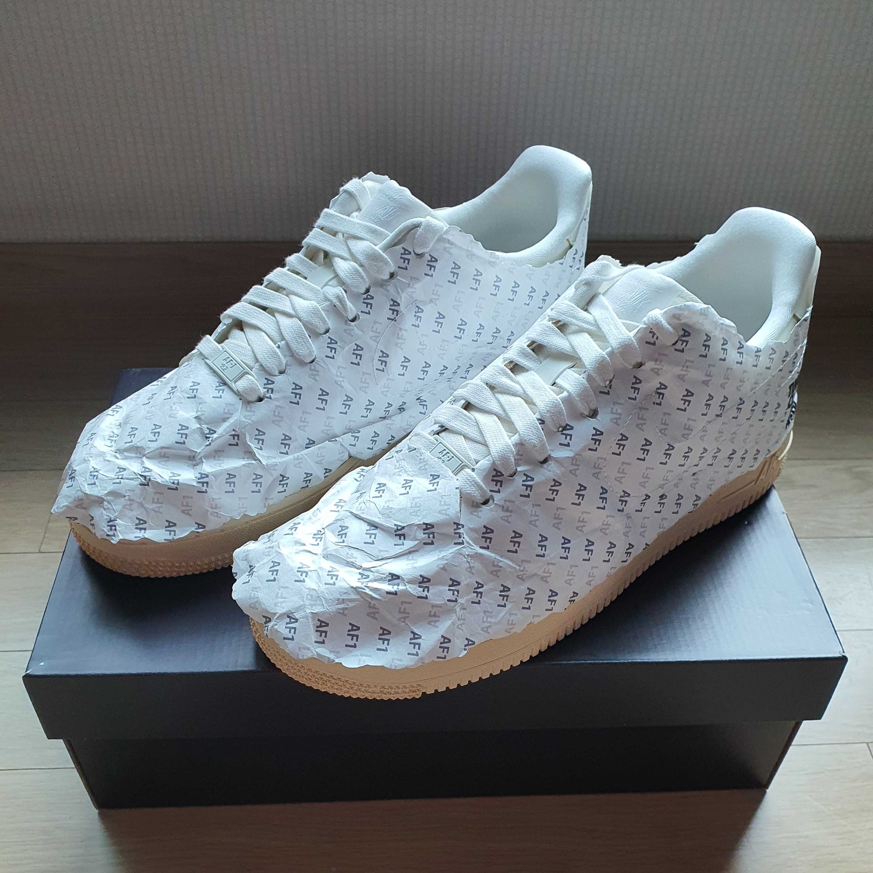 Nike Air Force 1 '07 LV8 Timeless Classic 착용 스타일