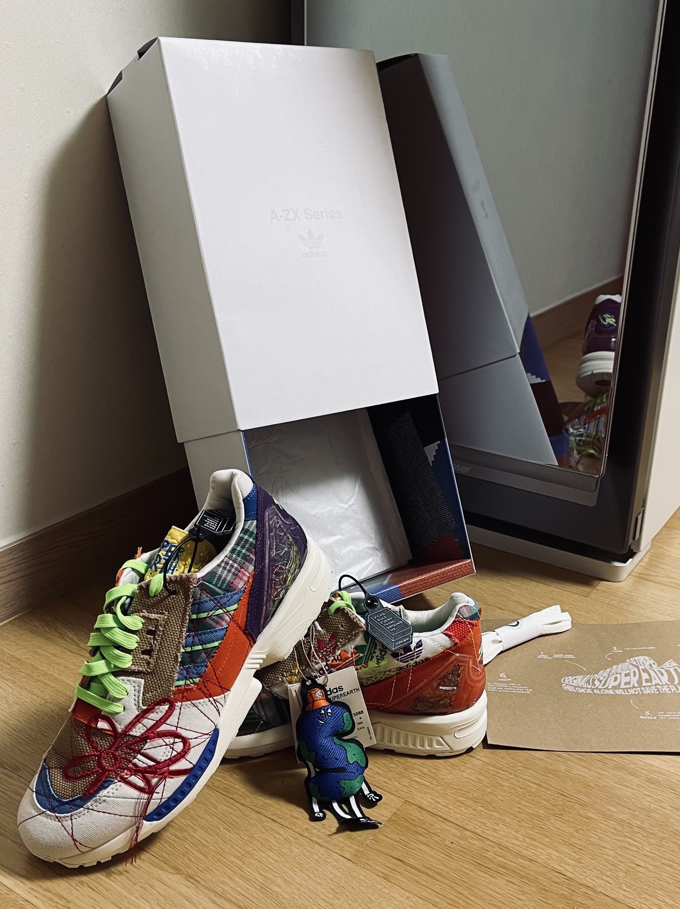 Adidas x Sean Wotherspoon ZX 8000 Superearth 착용 스타일