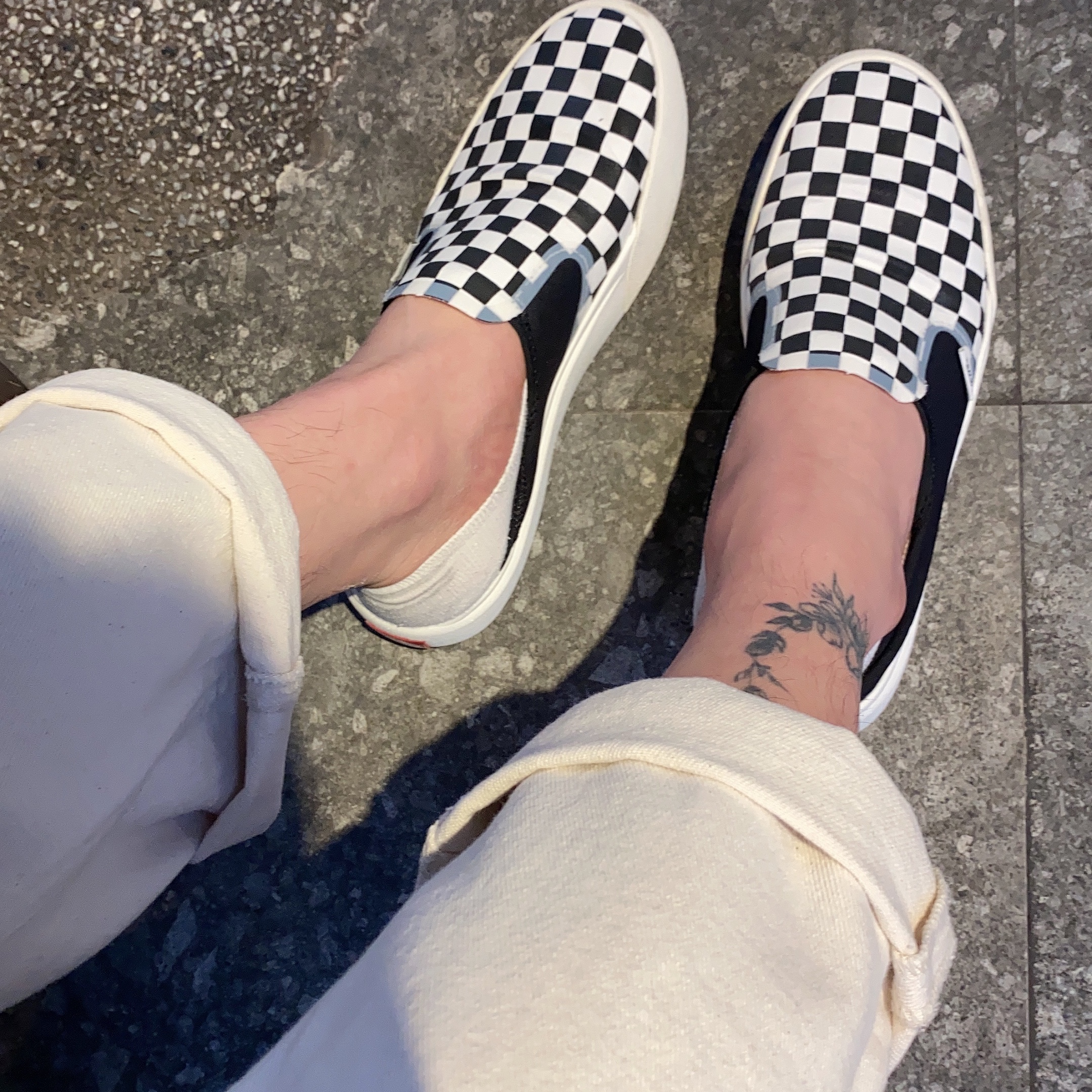 Vans Checkerboard Comfycush One Black 착용 스타일 - 3