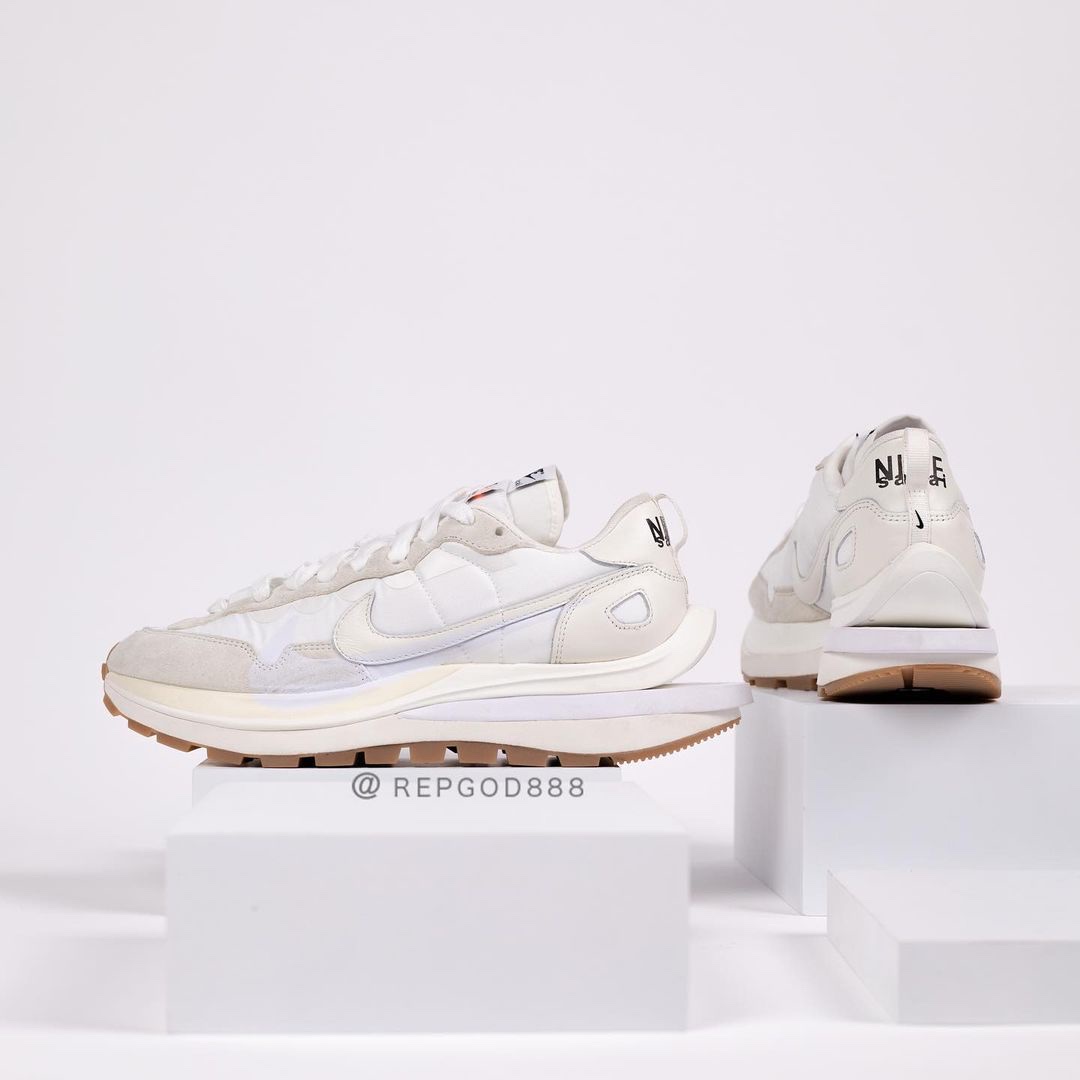 Nike x Sacai VaporWaffle Dark Iris, Nike x Sacai VaporWaffle Sesame and Blue Void 착용 스타일 - 5