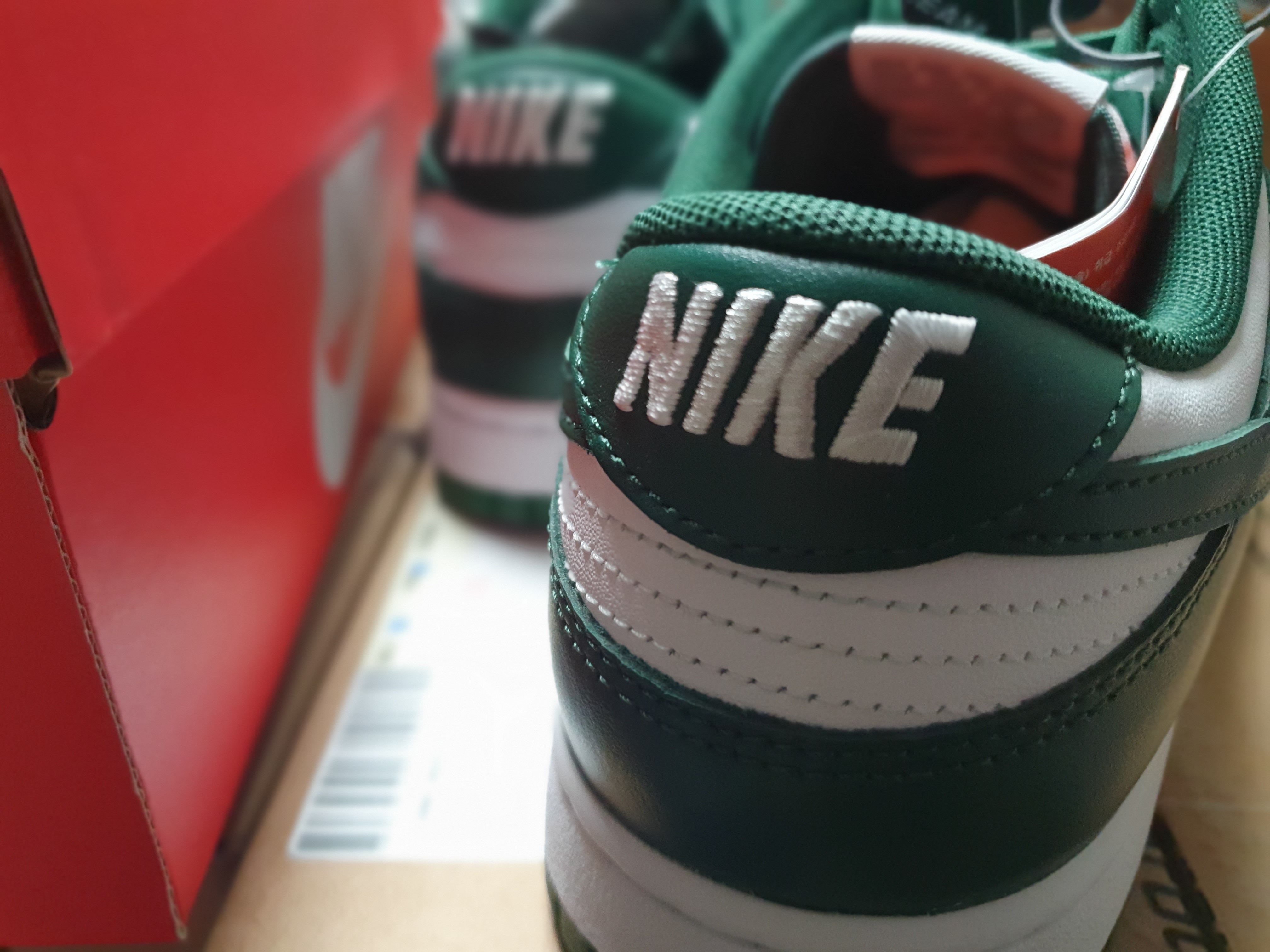 Nike Dunk Low Retro Varsity Green 착용 스타일 - 2
