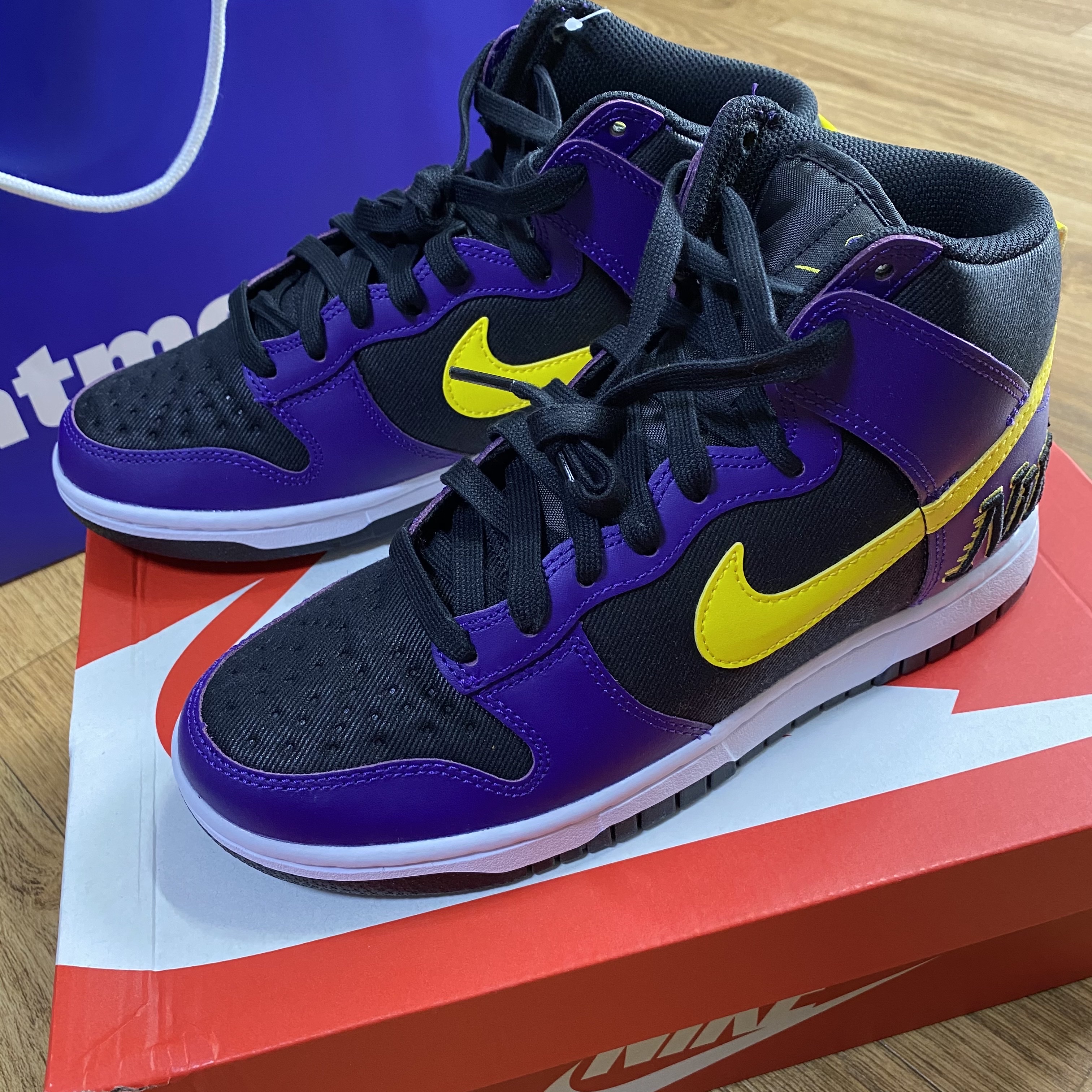 Nike Dunk High PRM EMB Court Purple 착용 스타일 - 1