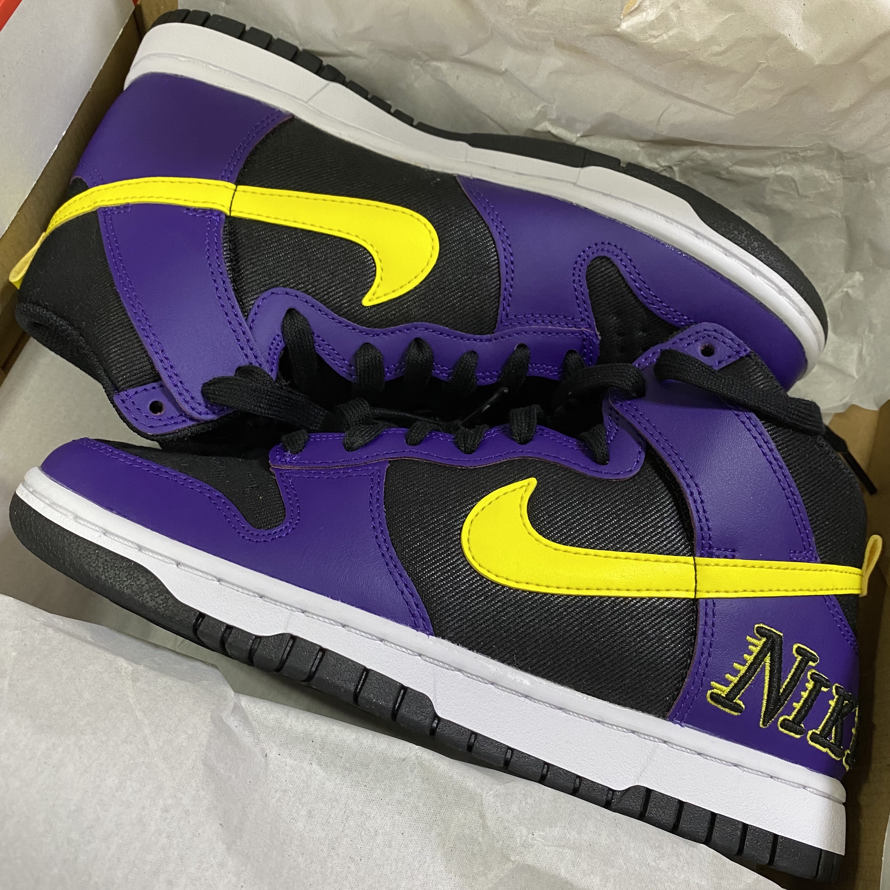 Nike Dunk High PRM EMB Court Purple 착용 스타일 - 4