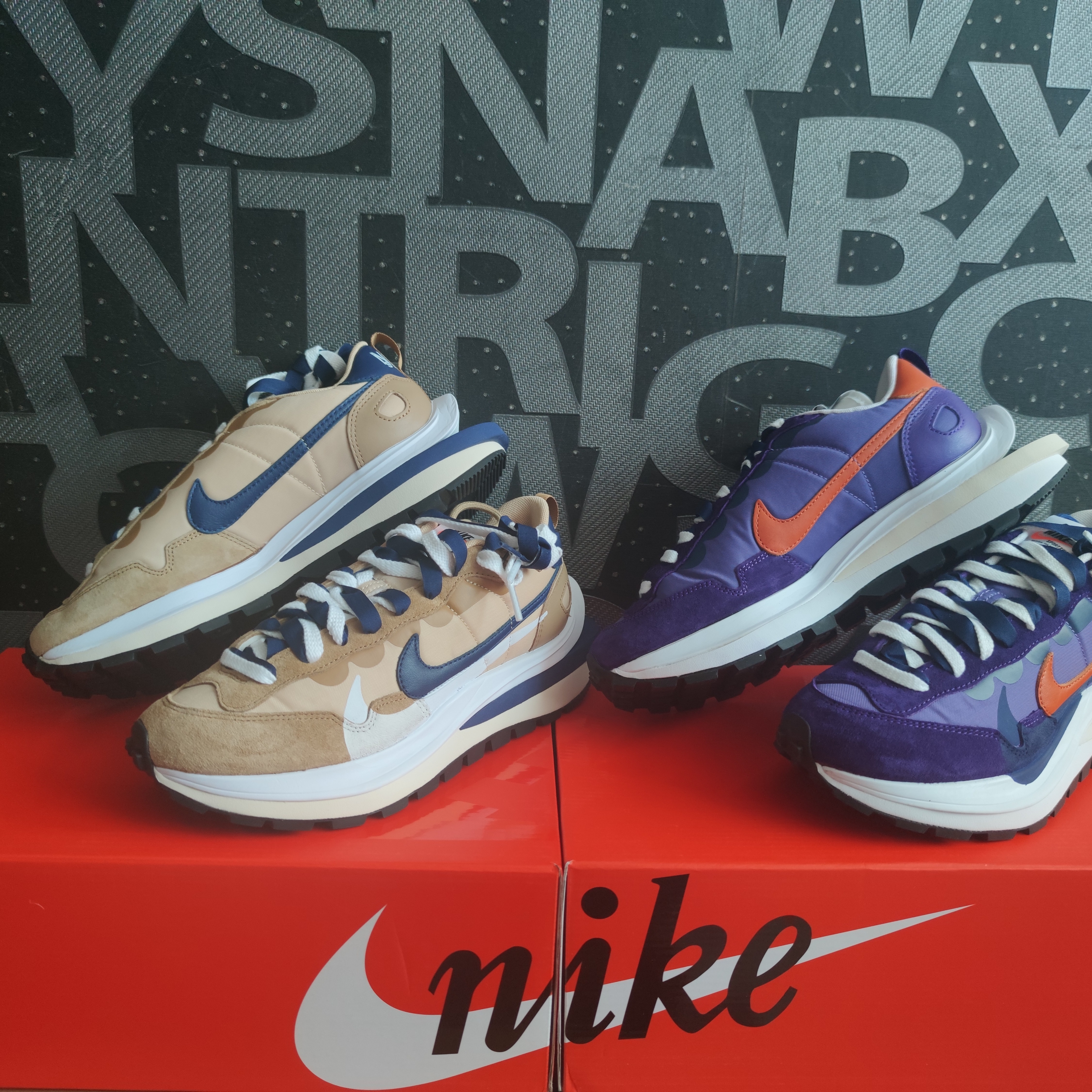 Nike x Sacai VaporWaffle Sesame and Blue Void, Nike x Sacai VaporWaffle Dark Iris 착용 스타일 - 2