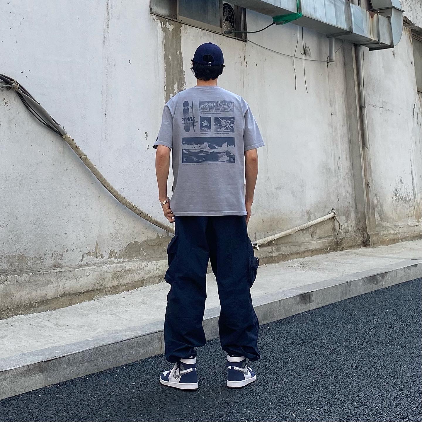 Jordan 1 Retro High OG CO.JP Midnight Navy 착용 스타일 - 2