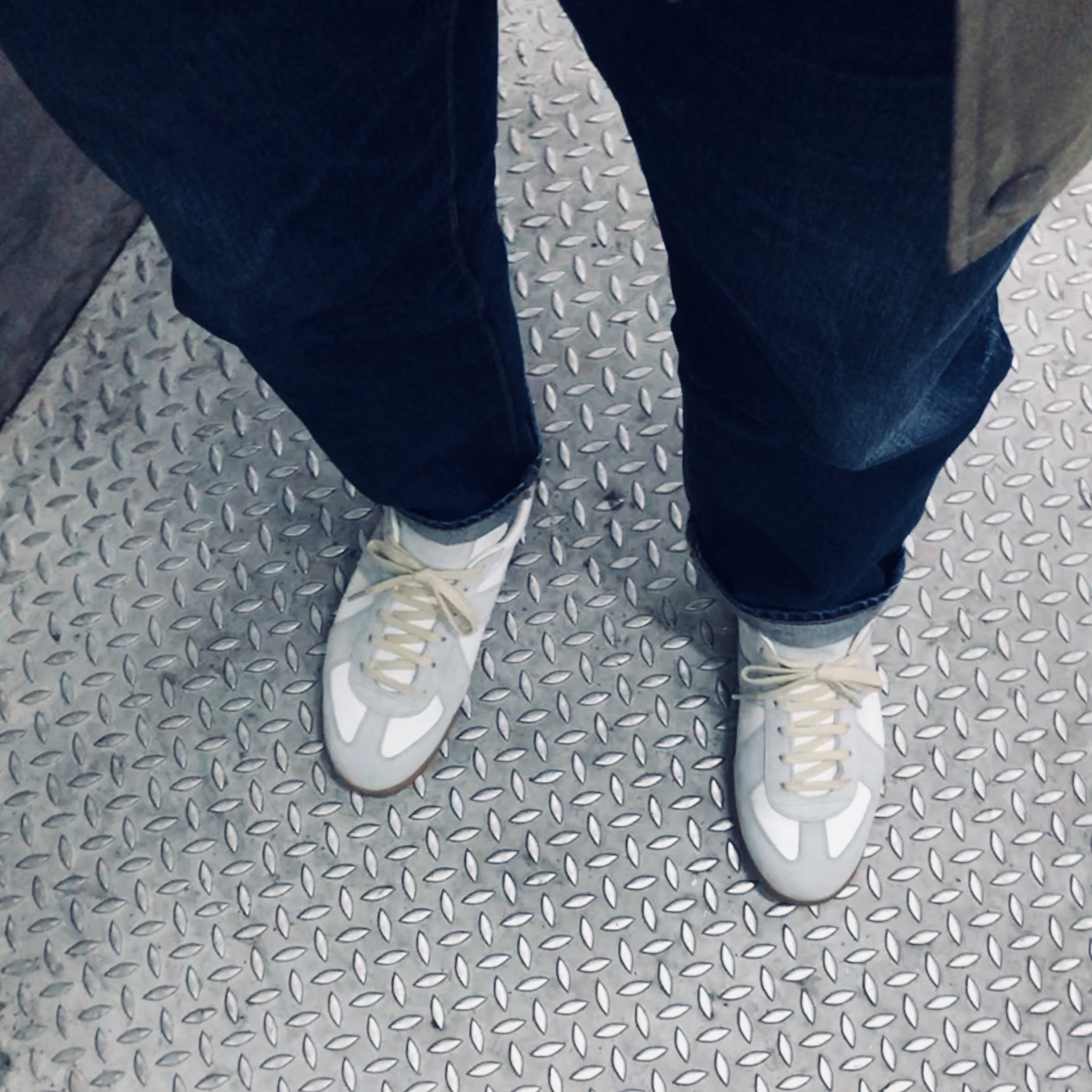 Maison Margiela Calfskin Replica Sneakers 착용 스타일 - 3