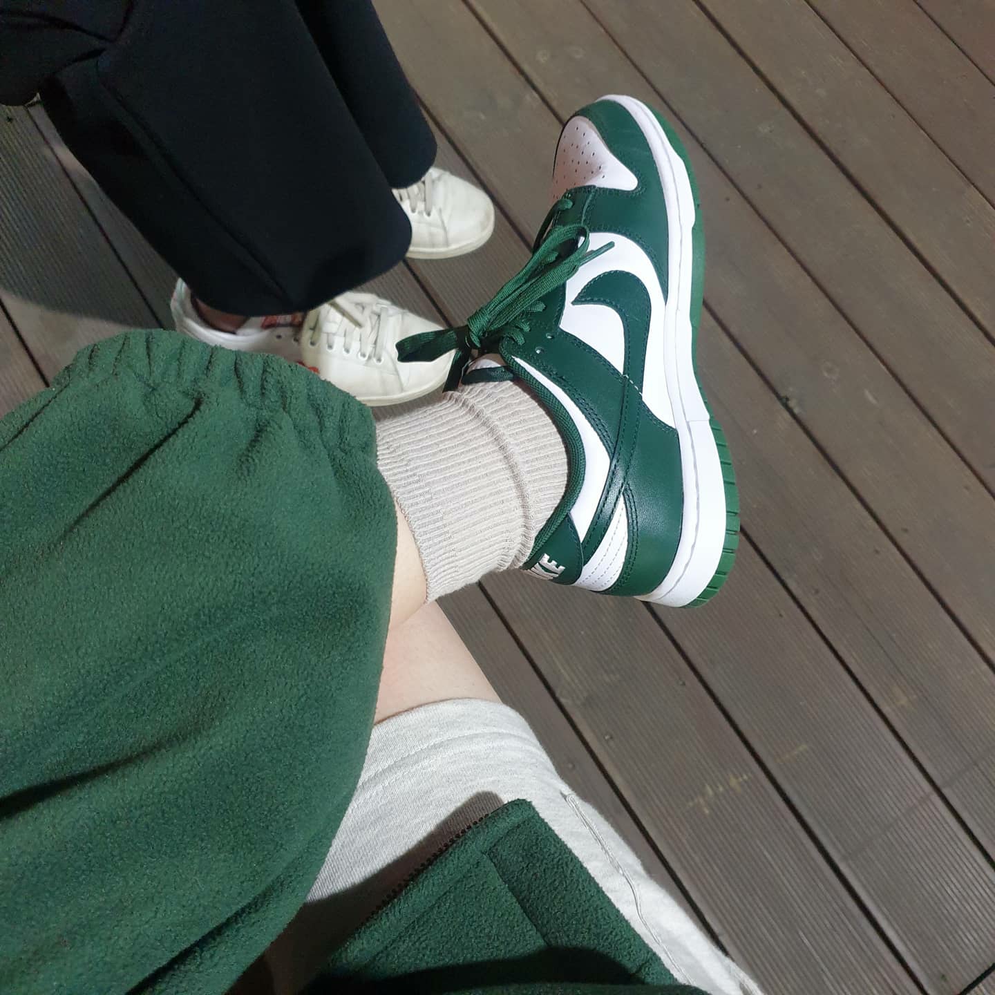 Nike Dunk Low Retro Varsity Green 착용 스타일 - 1