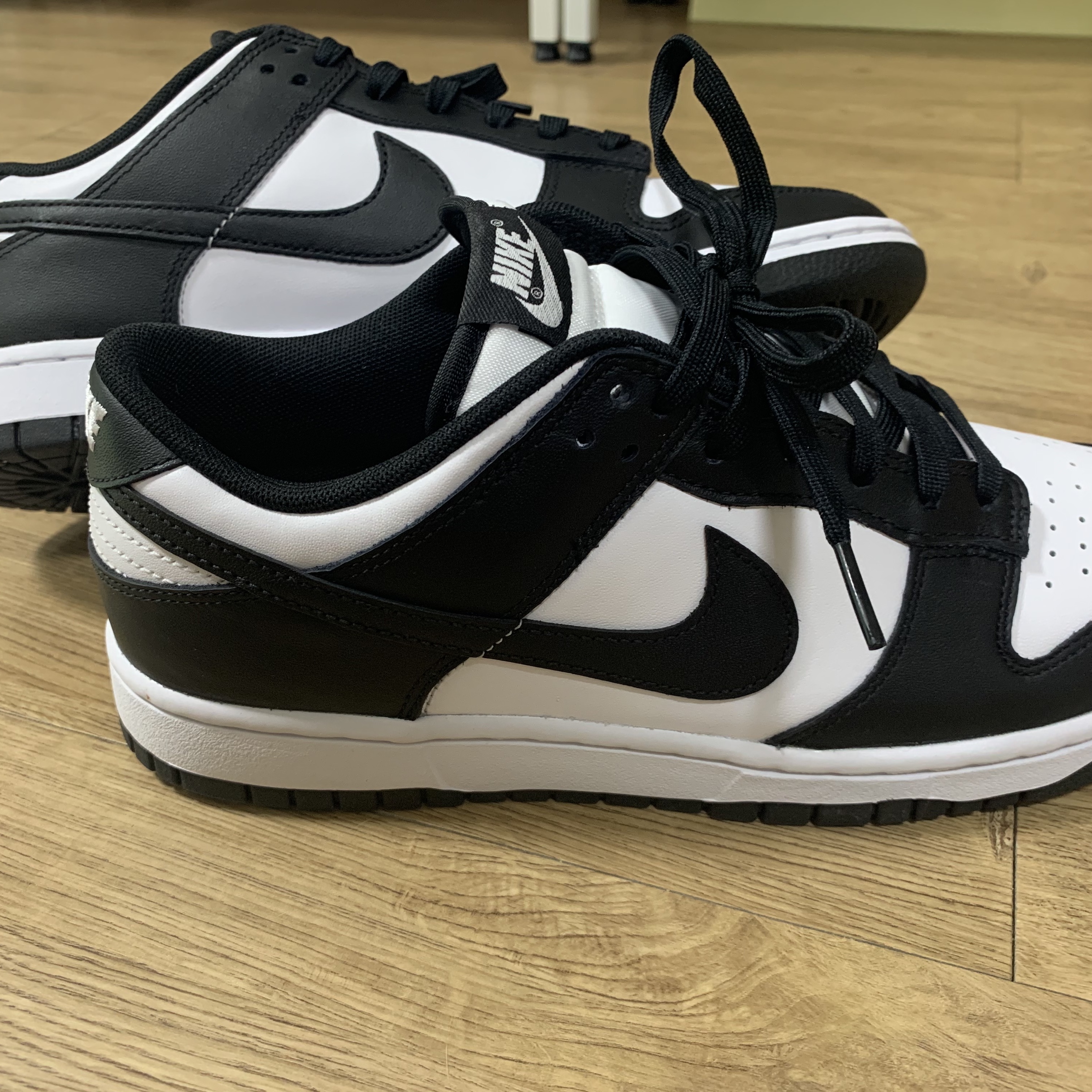 Nike Dunk Low Retro Black 착용 스타일