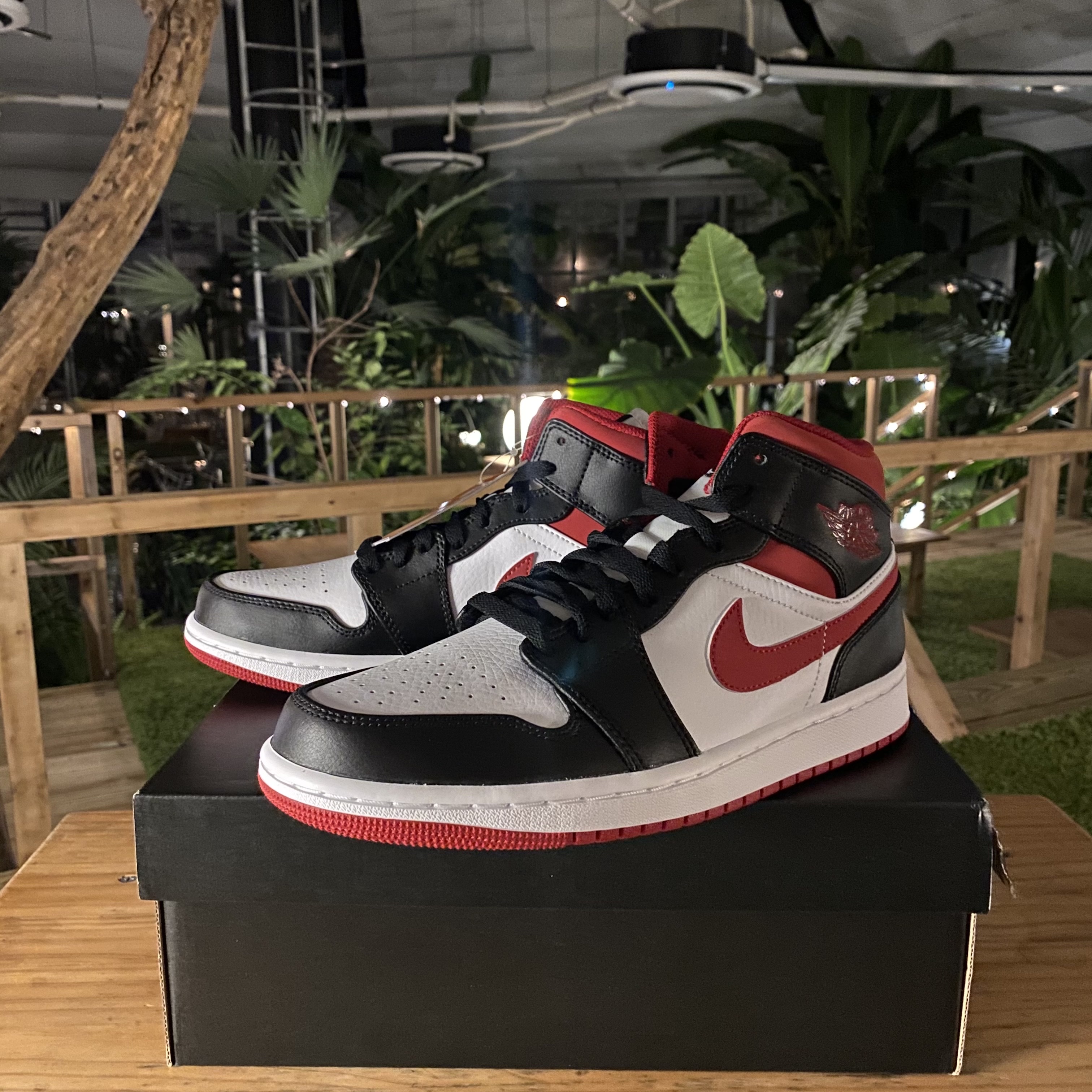 Jordan 1 Mid Gym Red Black White, (GS) Jordan 1 Mid Gym Red Black White 착용 스타일 - 4