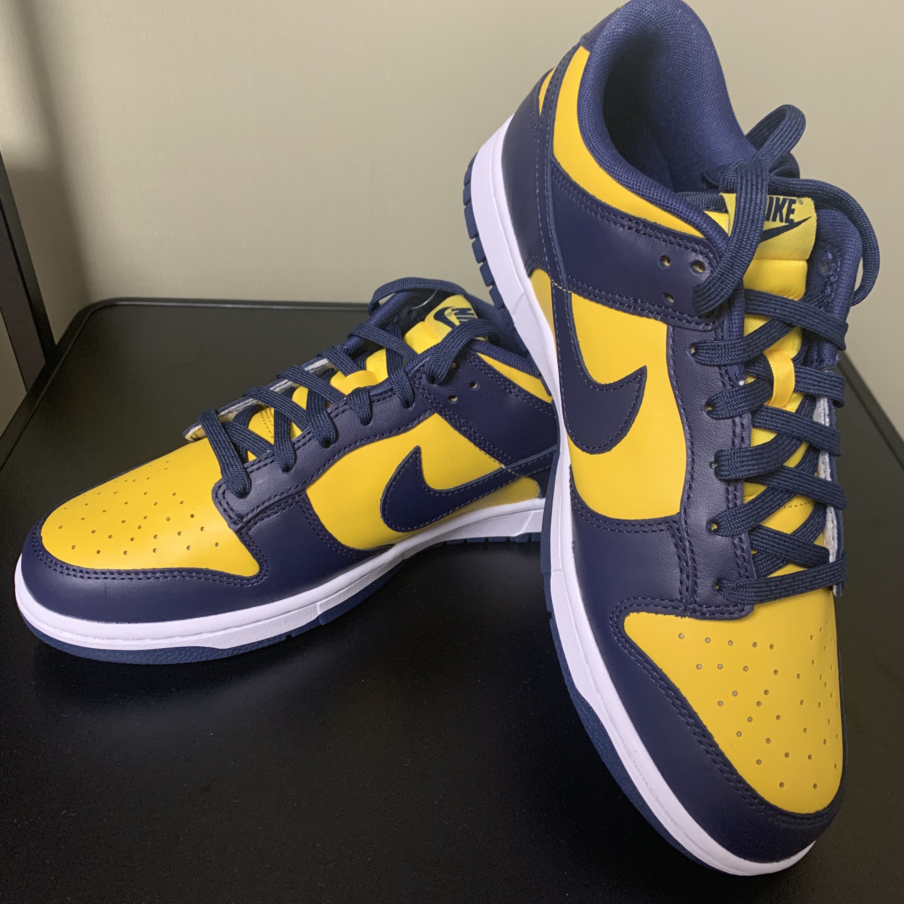 Nike Dunk Low Retro Varsity Maize 착용 스타일