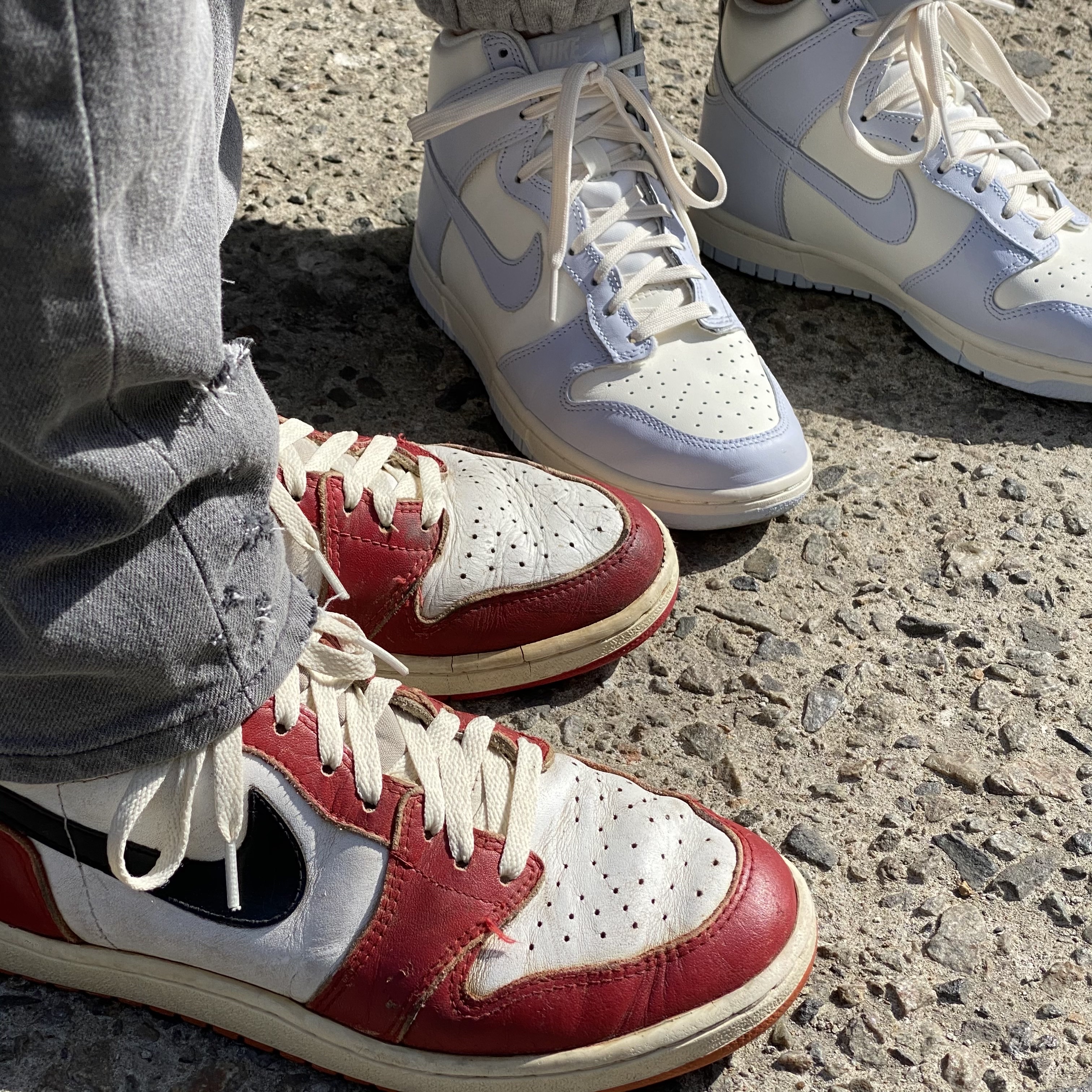 (W) Nike Dunk High Football Grey, Jordan 1 OG Chicago 1985 착용 스타일
