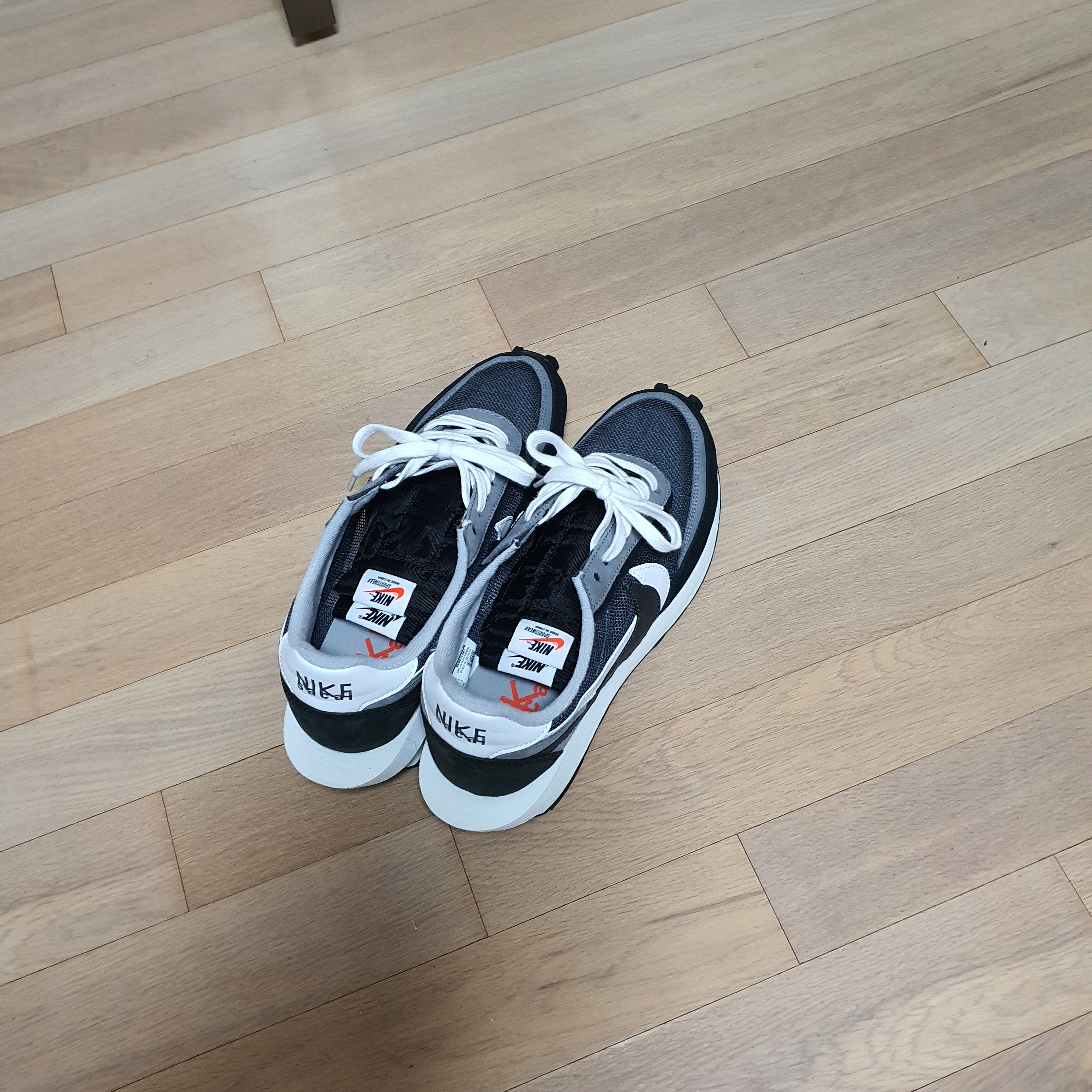 Nike x Sacai LDWaffle Black 착용 스타일