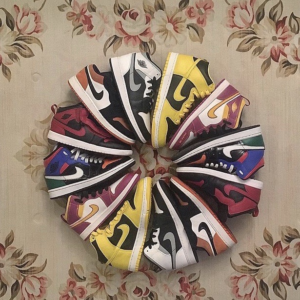 Nike Dunk High SP Varsity Maize, Jordan 1 Mid Bred Banned 2020 착용 스타일