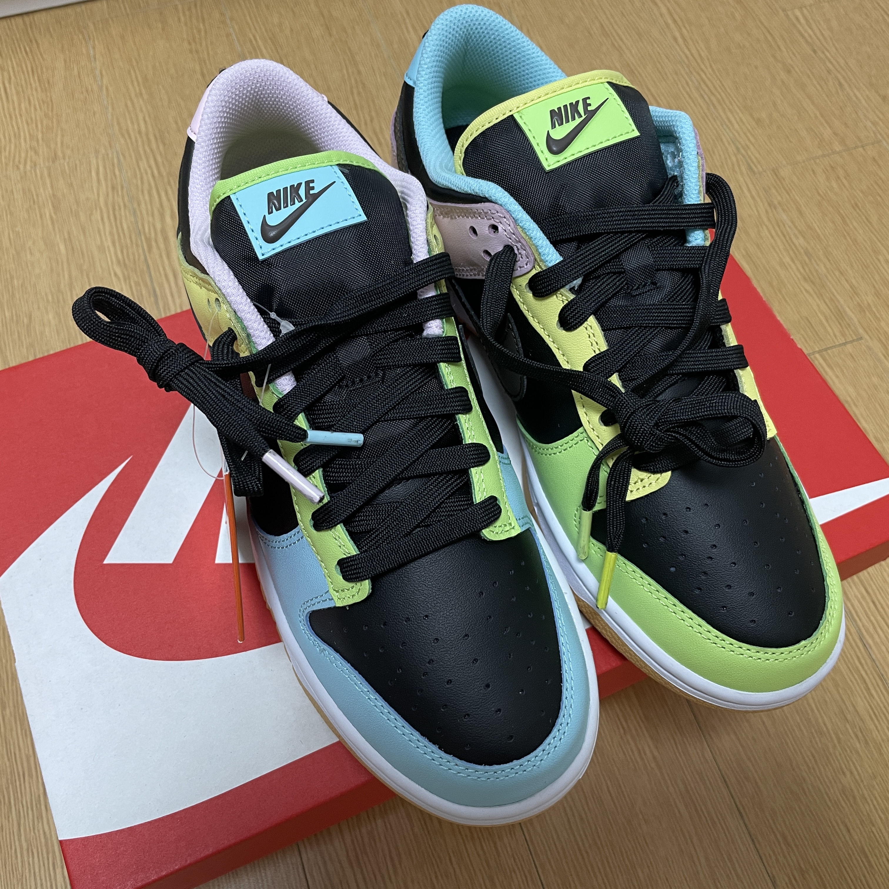 Nike Dunk Low SE Free.99 Black 착용 스타일 - 3