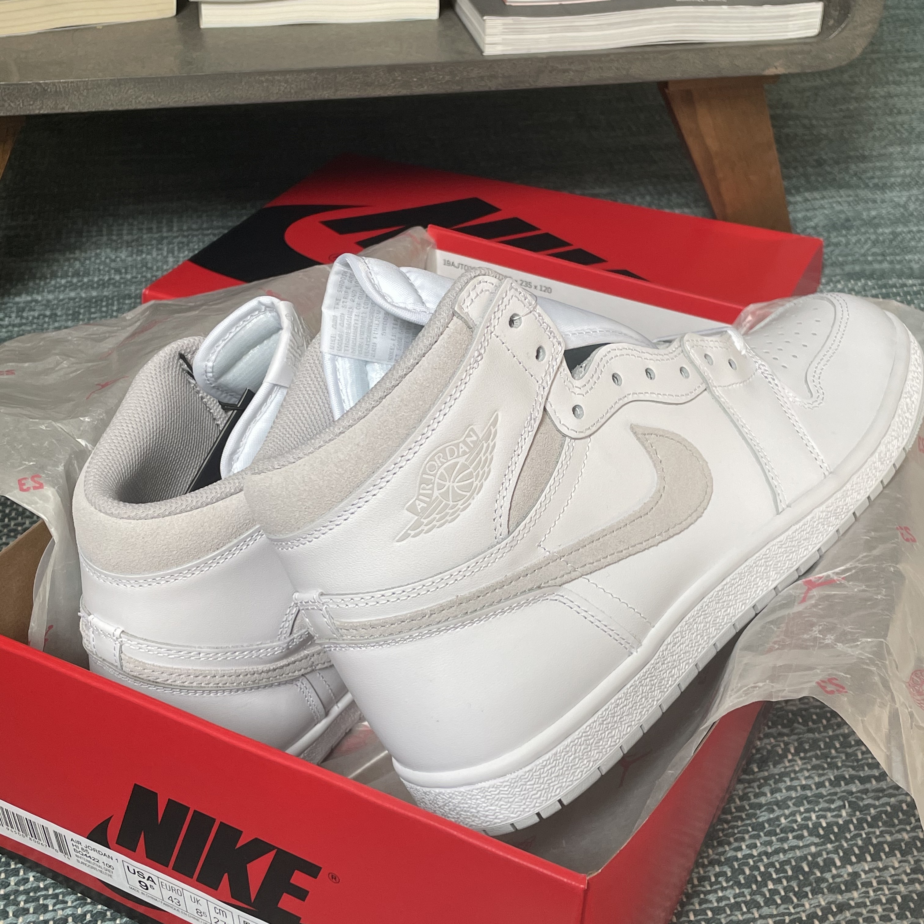 Jordan 1 High 85 Neutral Grey 착용 스타일