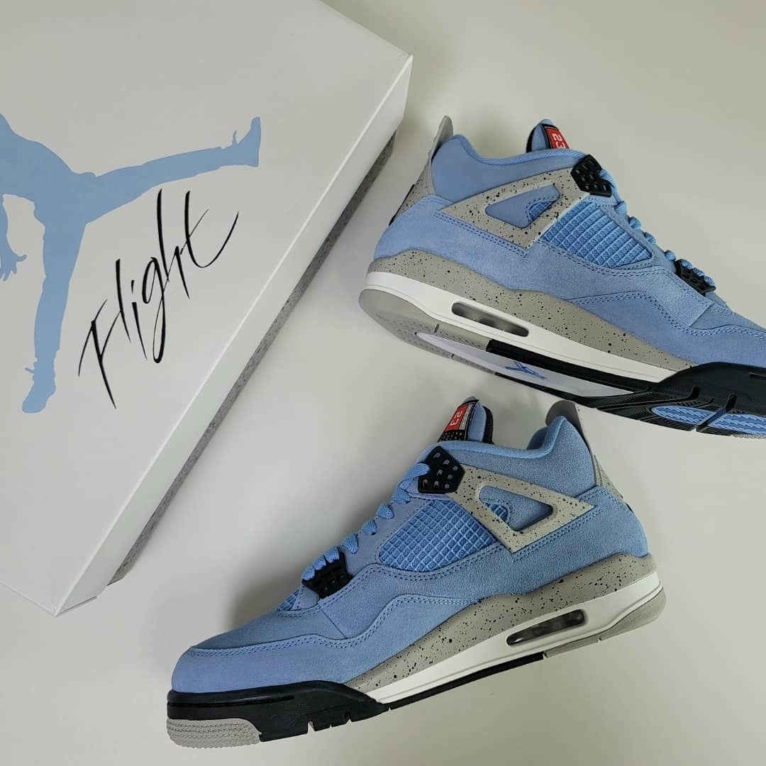 Jordan 4 Retro University Blue 착용 스타일