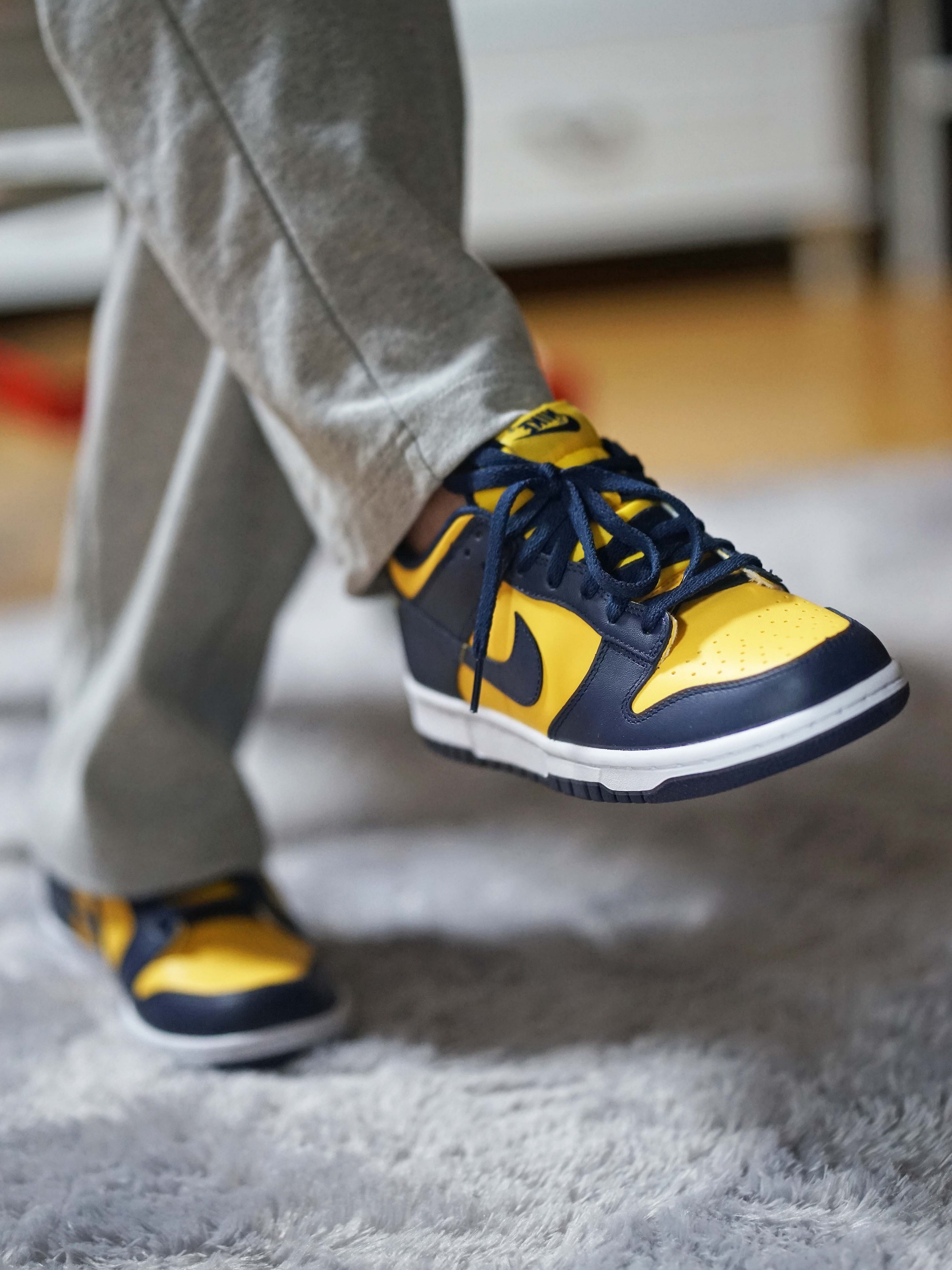 Nike Dunk Low Retro Varsity Maize 착용 스타일 - 3