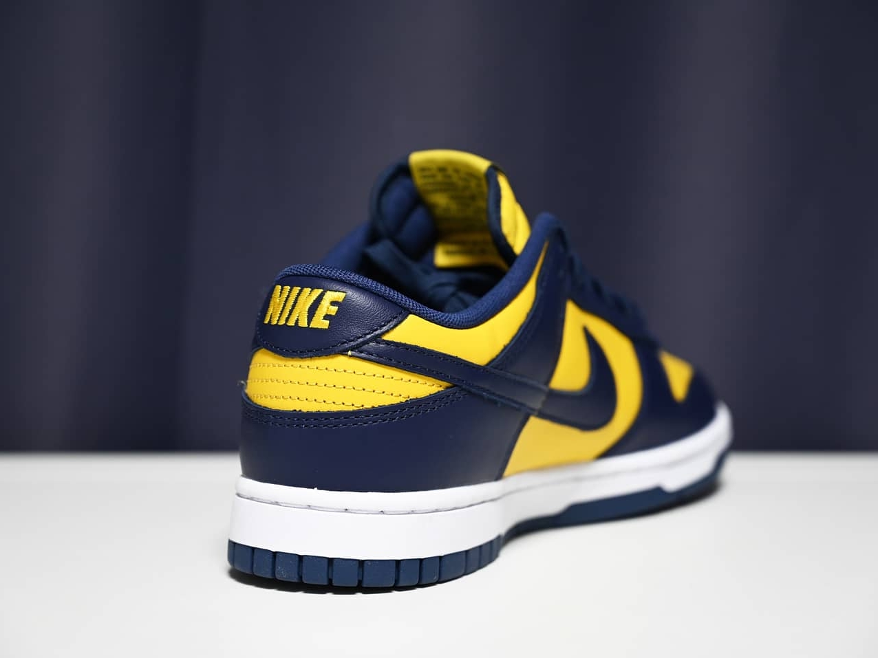 Nike Dunk Low Retro Varsity Maize 착용 스타일 - 4