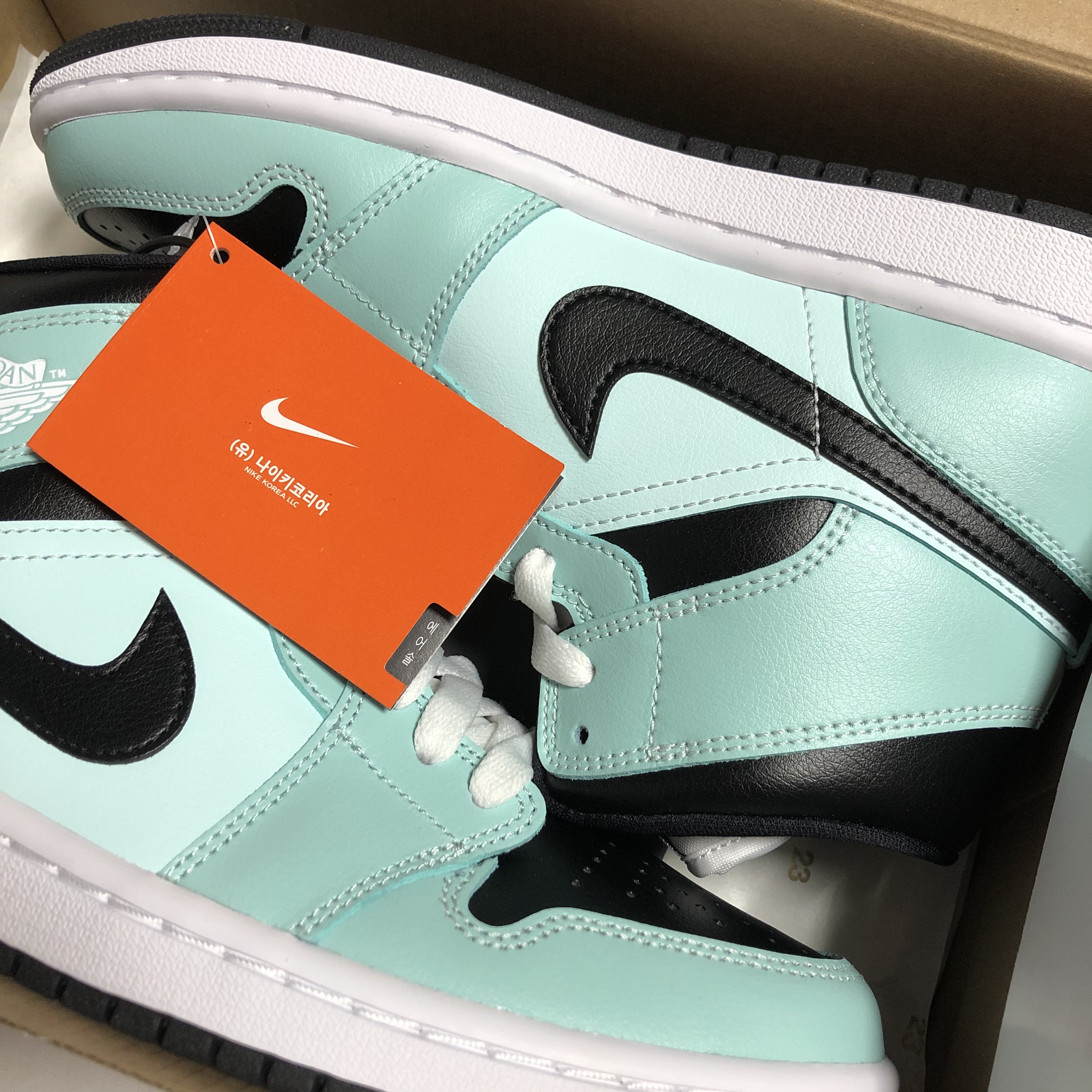 (W) Jordan 1 Mid Teal Tint 착용 스타일 - 4