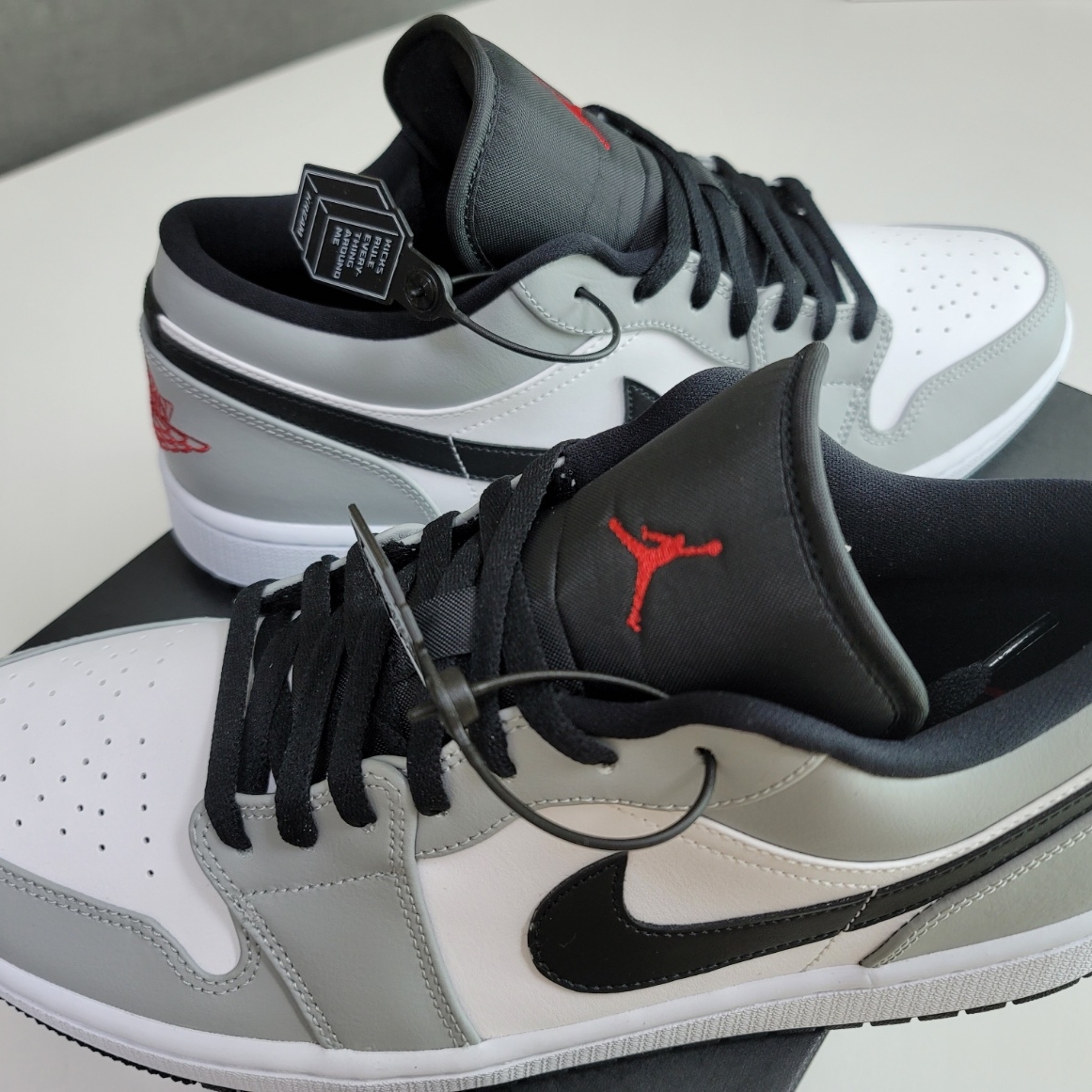 Jordan 1 Low Light Smoke Grey 착용 스타일 - 2