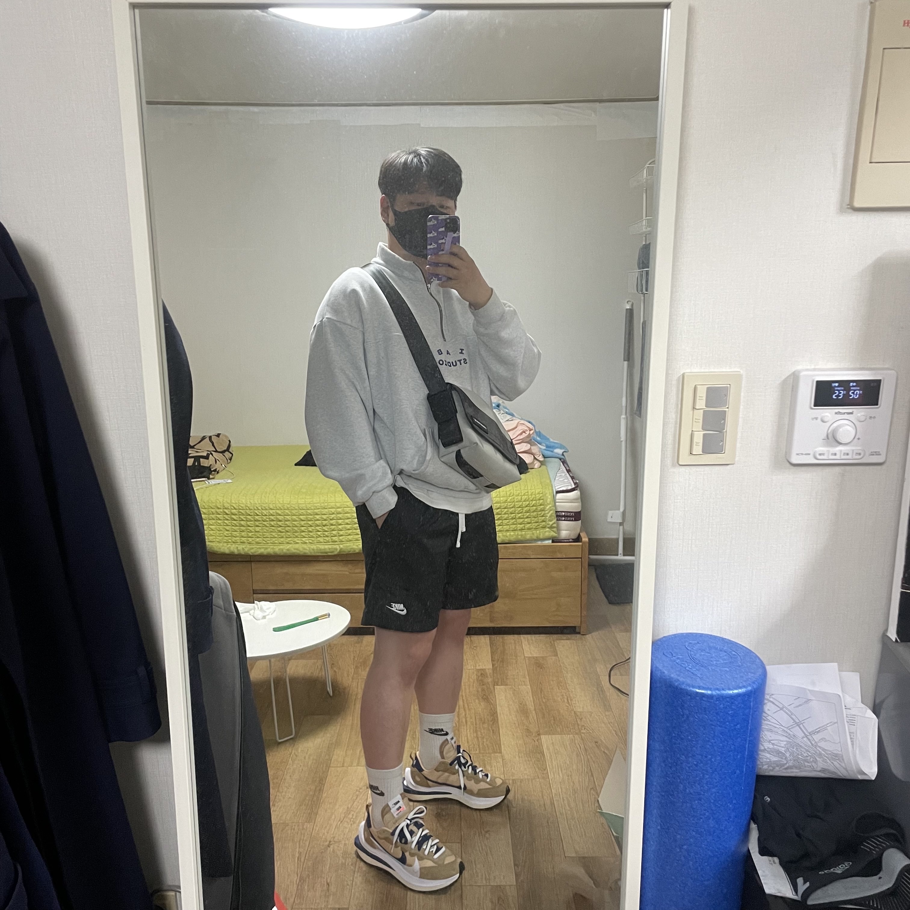 IAB Studio Half Zip Pullover Light Gray, Nike x Sacai VaporWaffle Sesame and Blue Void 착용 스타일 - 1