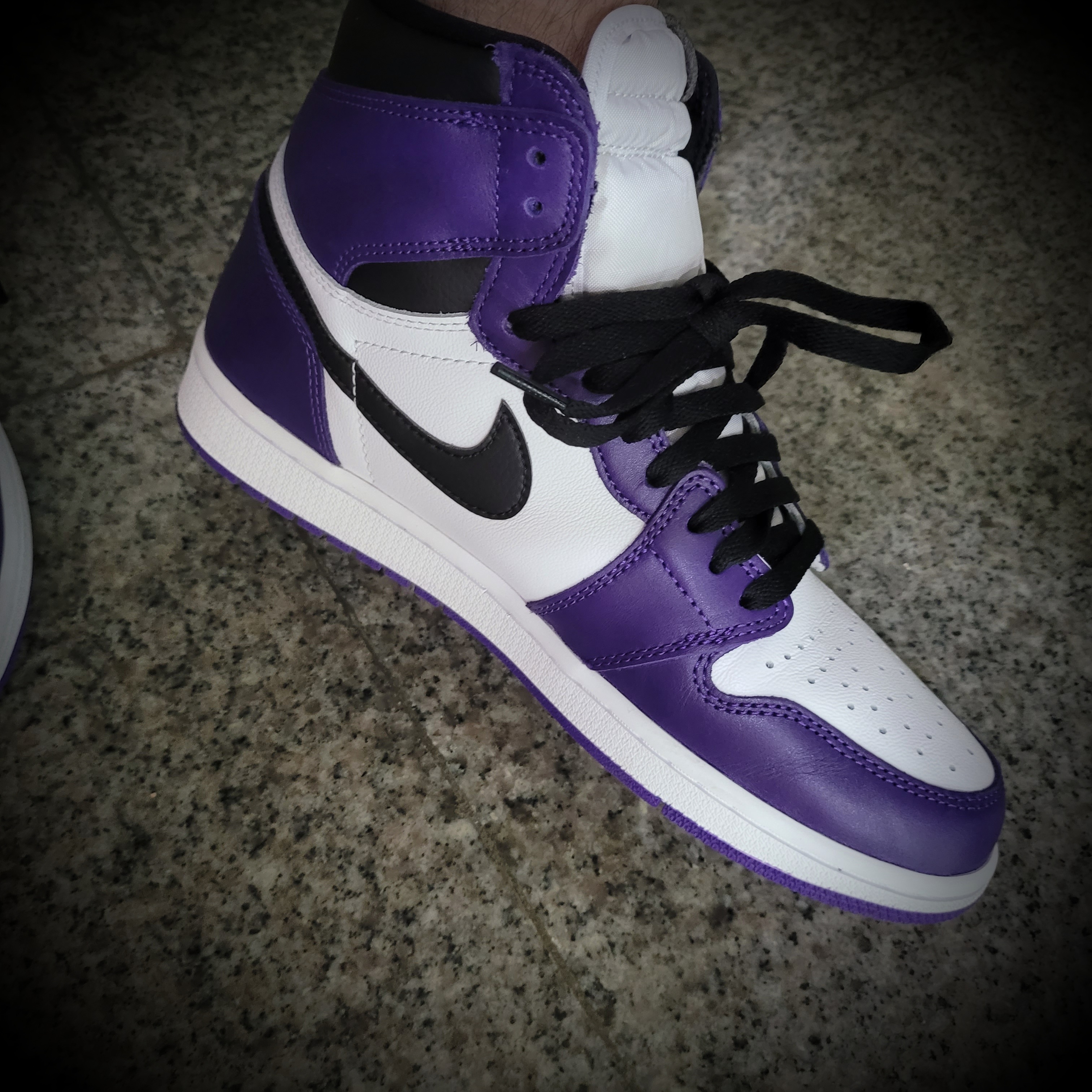 Jordan 1 Retro High OG Court Purple 2020 착용 스타일 - 2