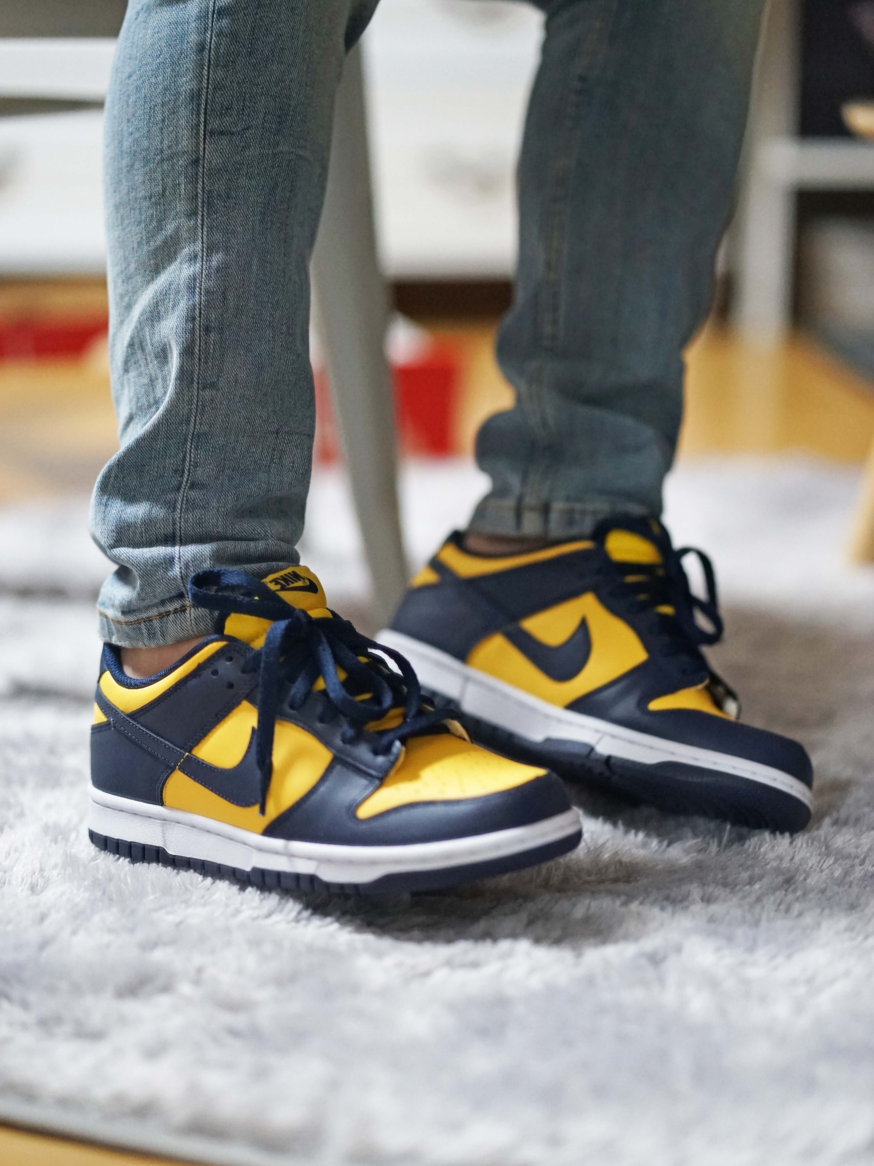 Nike Dunk Low Retro Varsity Maize 착용 스타일 - 2