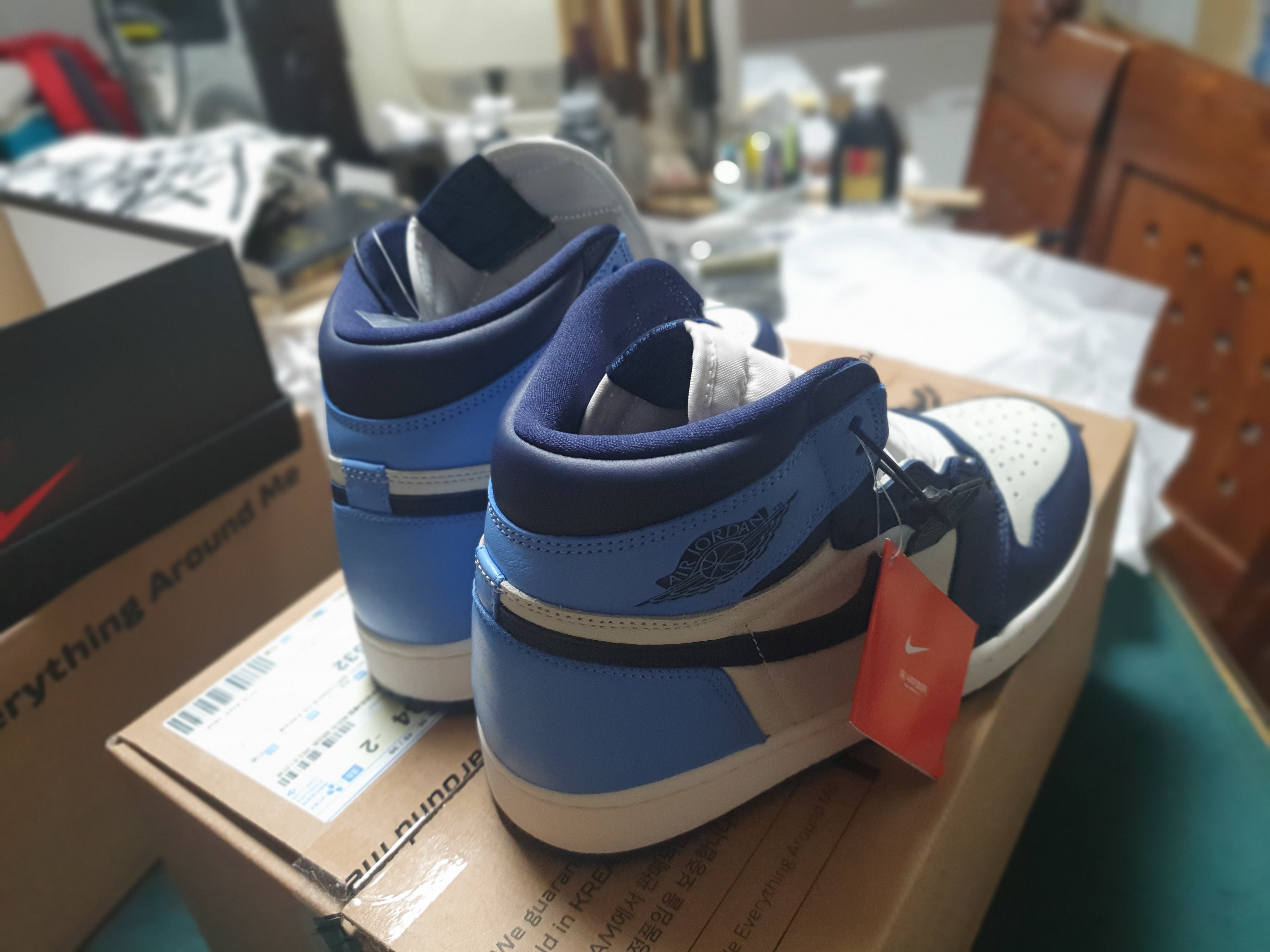 Jordan 1 Retro High Obsidian UNC 착용 스타일 - 2
