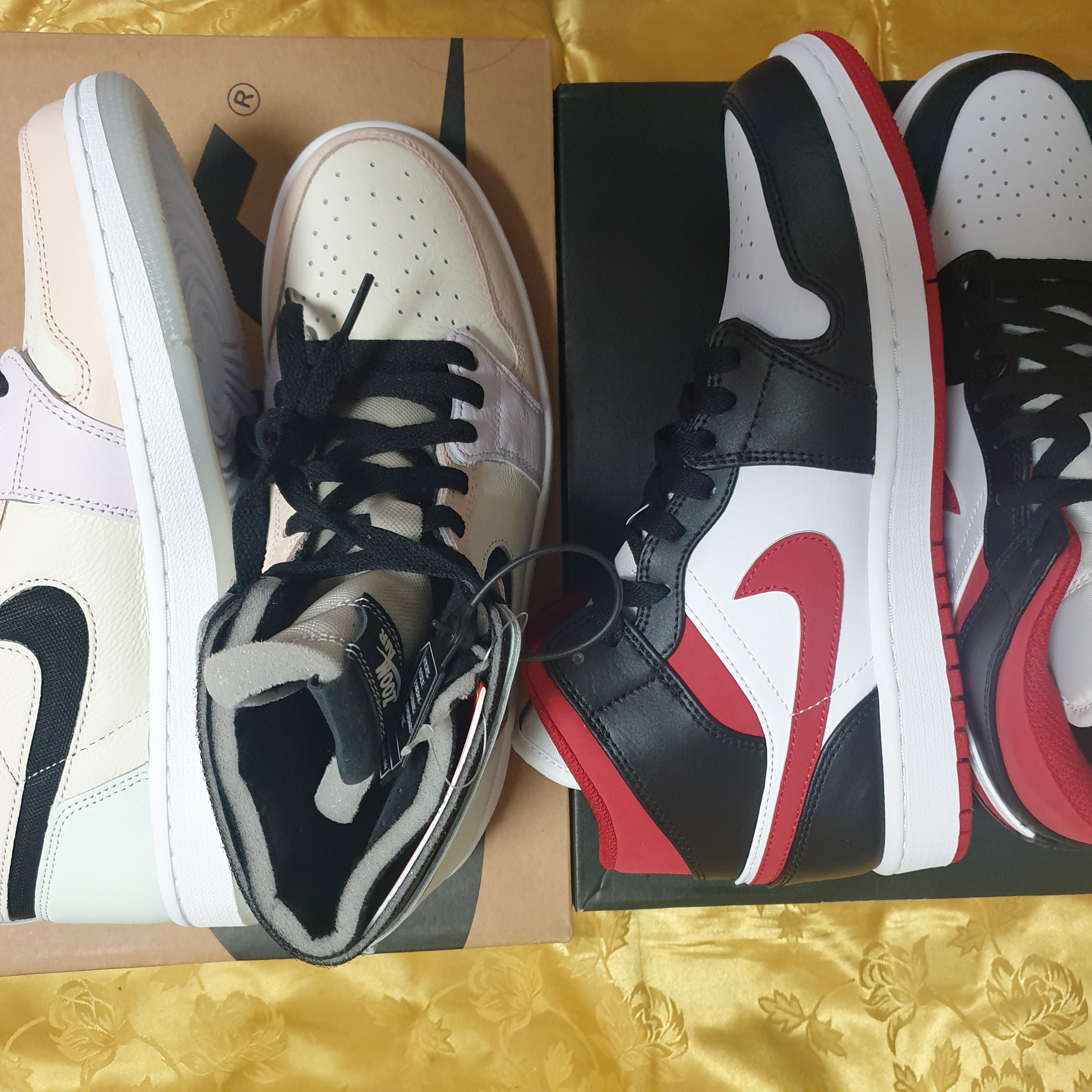 (W) Jordan 1 Zoom Air CMFT Pale Ivory, Jordan 1 Mid Gym Red Black White 착용 스타일