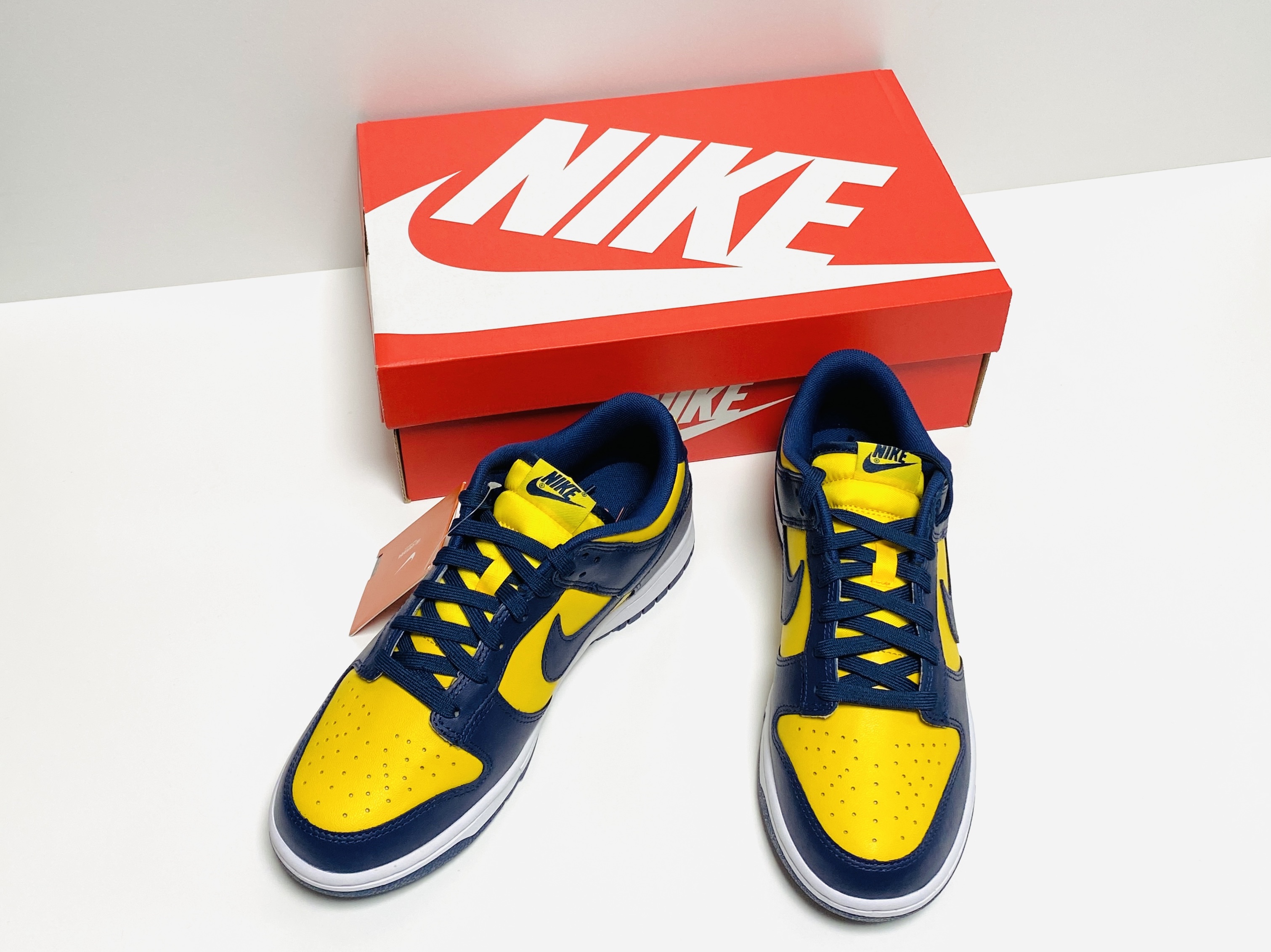 Nike Dunk Low Retro Varsity Maize 착용 스타일 - 2