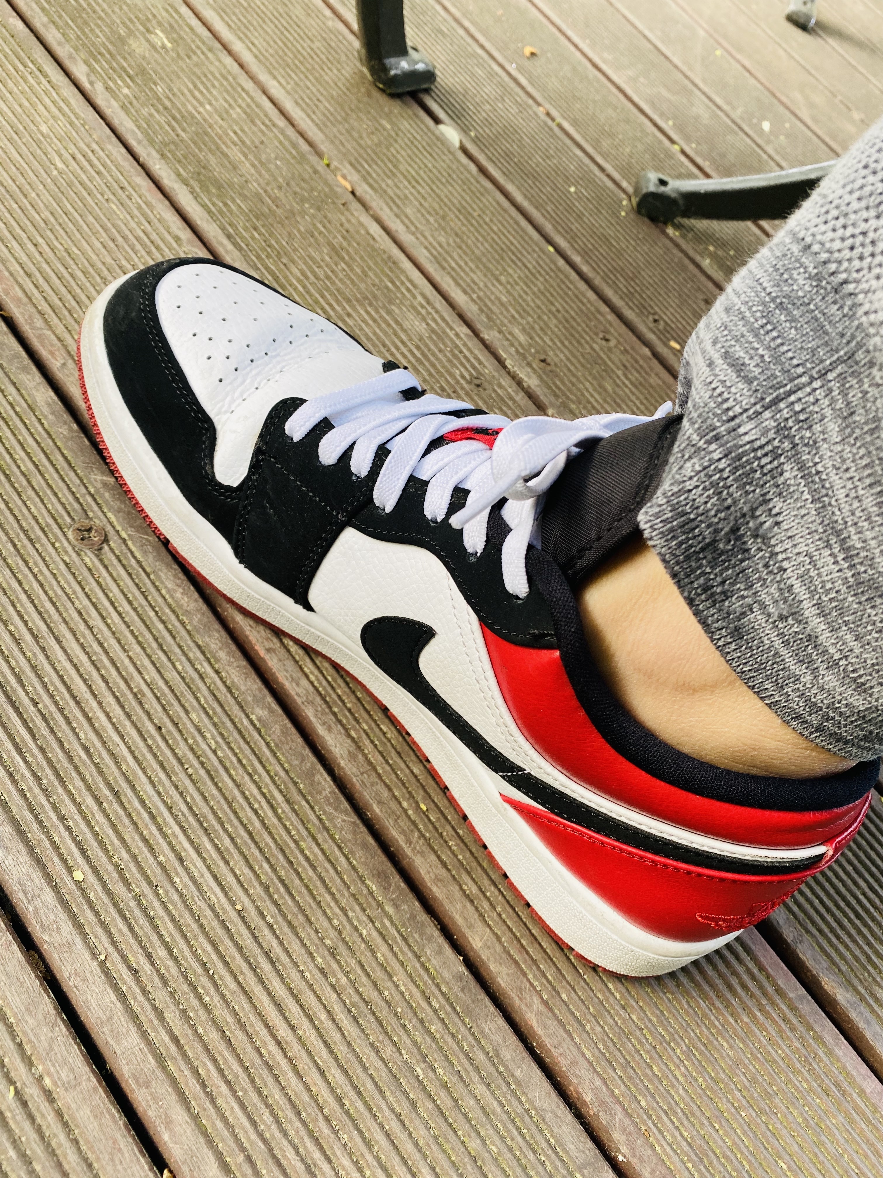 Jordan 1 Low Black Toe 착용 스타일 - 1