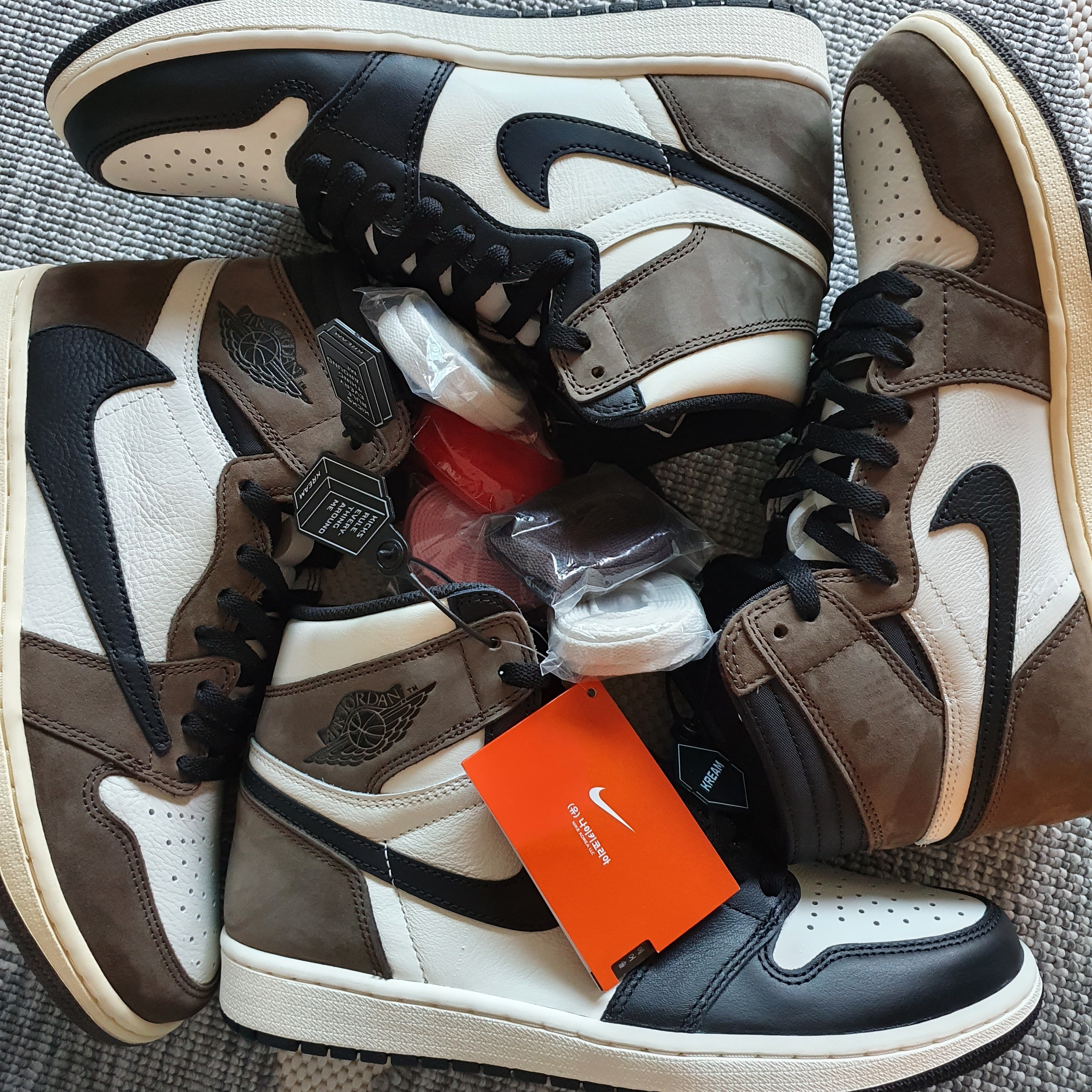 Jordan 1 x Travis Scott Retro High OG SP Mocha, Jordan 1 Retro High OG Black Mocha 착용 스타일